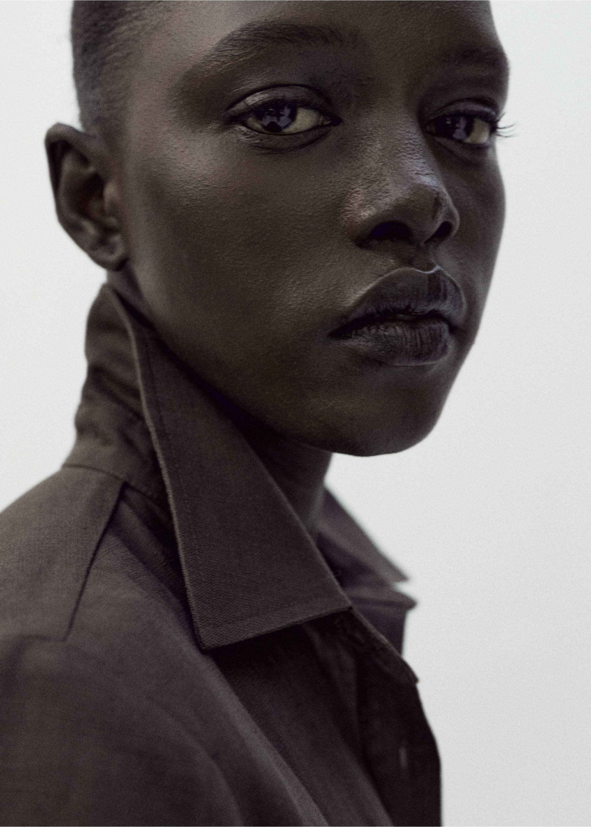 Mono camisero lyocell - Detalle del artículo 1, Marrón. Ref: 27095830-01.