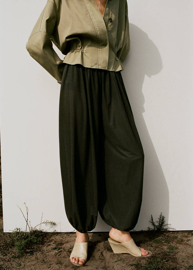 Mid-rise harem pants — Khaki