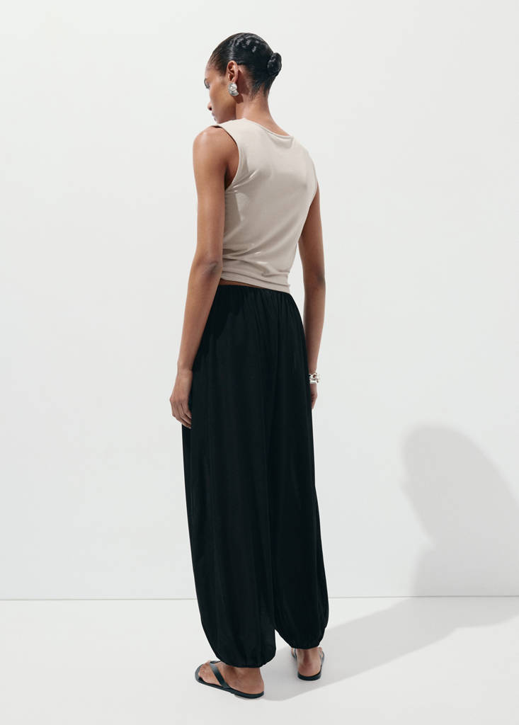 Mid-rise harem pants — Black