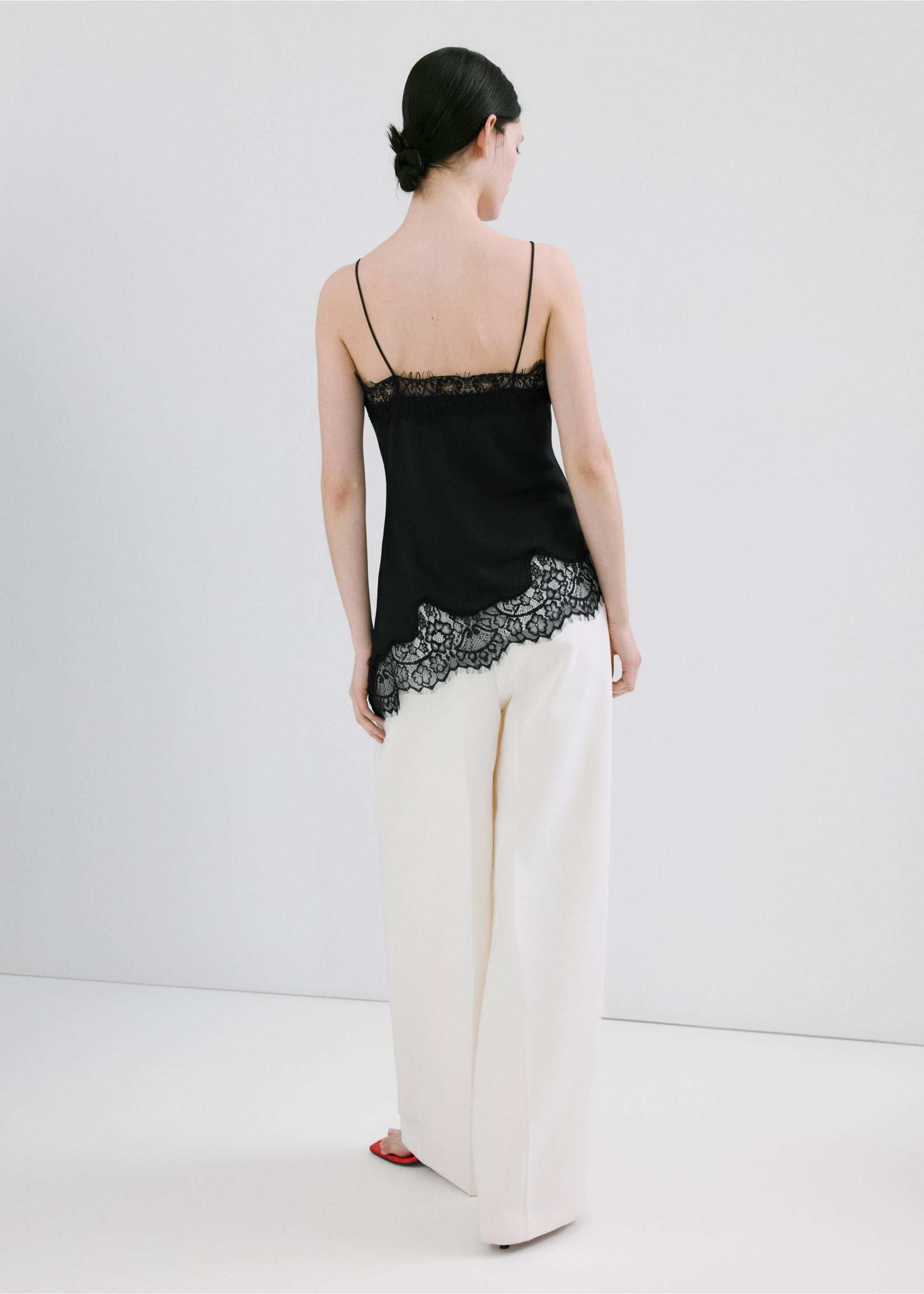 Asymmetric lace camisole top - Reverse of the article, Black. Ref: 27095838-00.