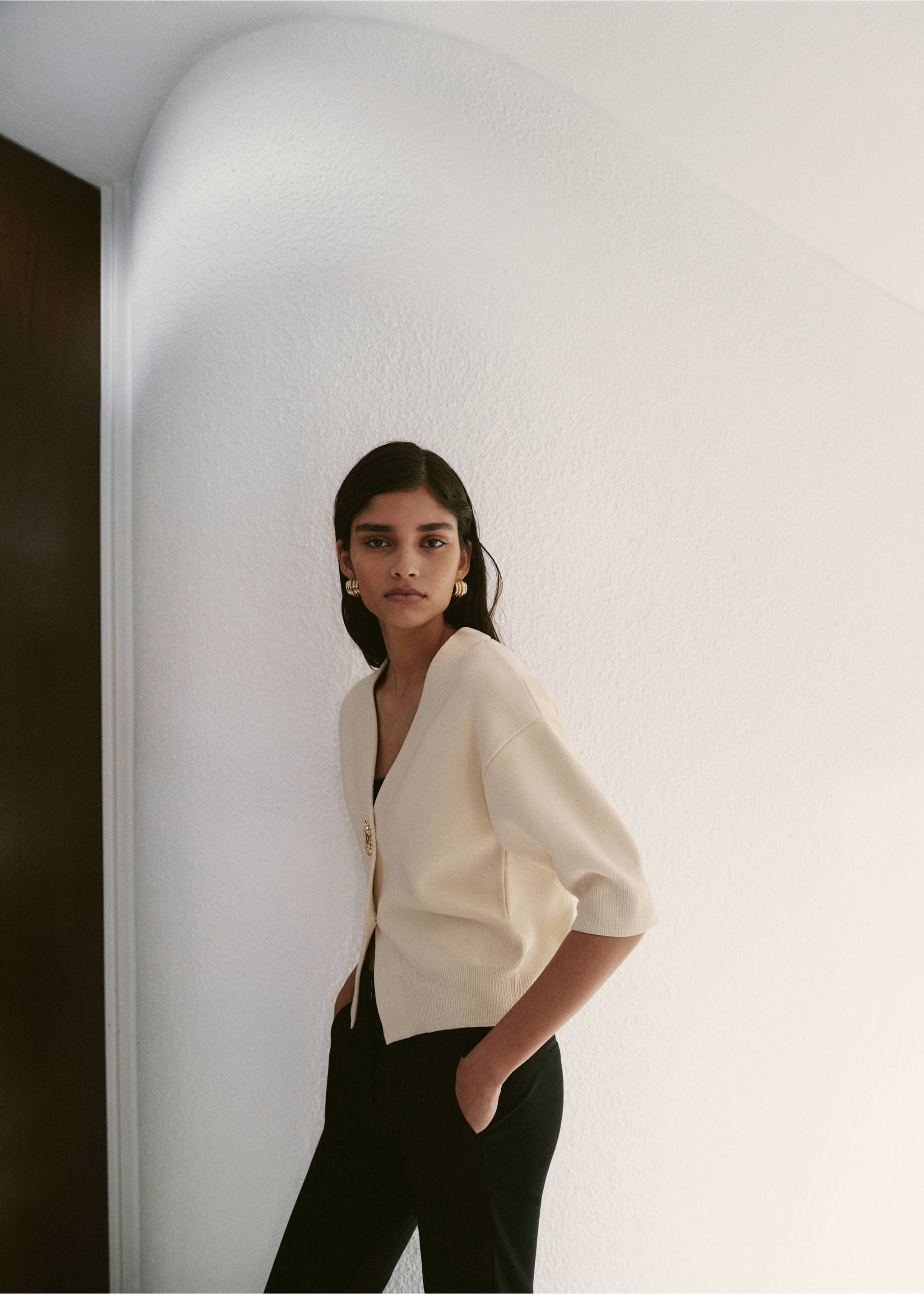 Cardigan maille bouton bijou - Plan moyen, Écru. Ref: 27095839-00.