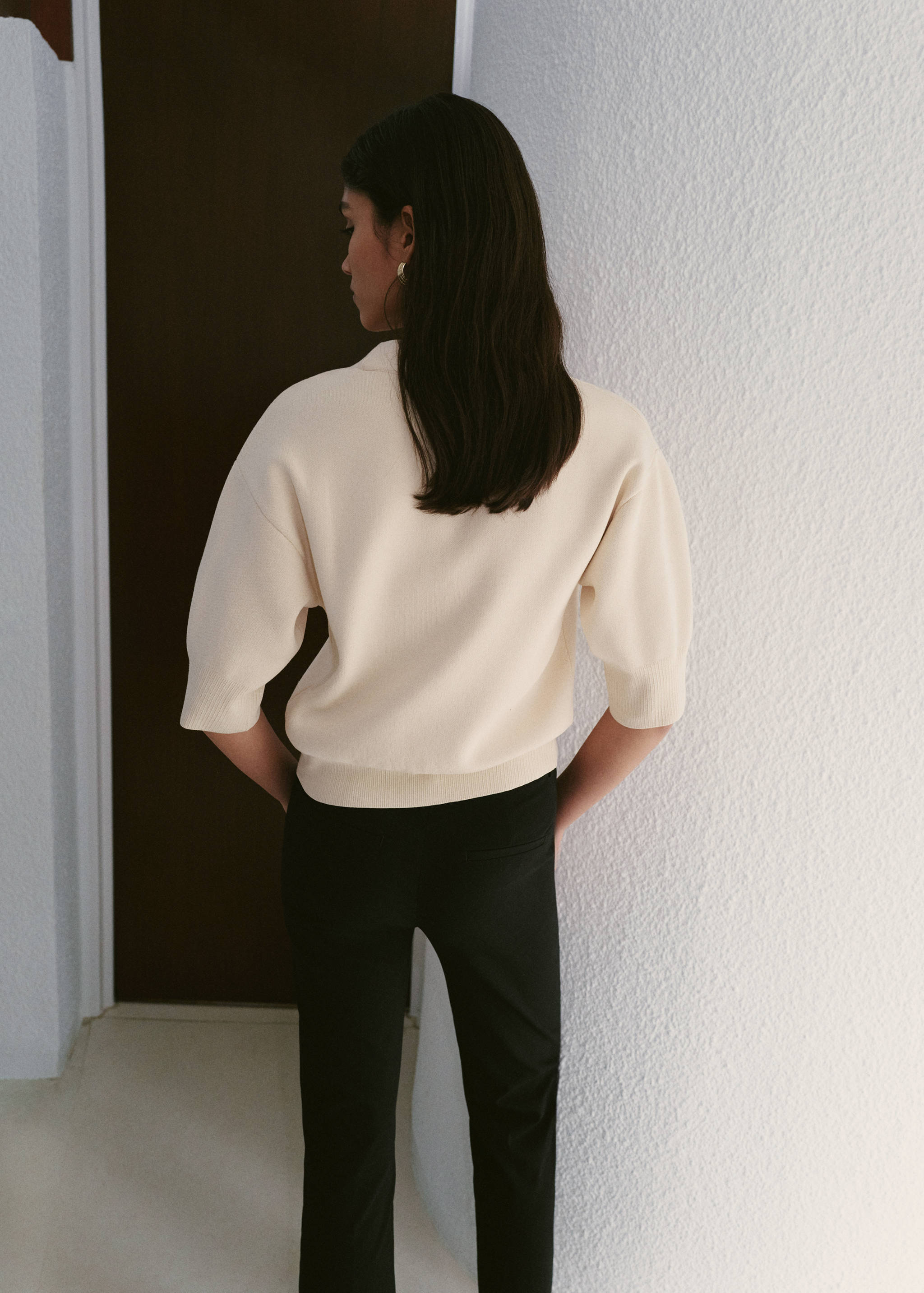 Knitted cardigan with jewel button - Reverse of the article