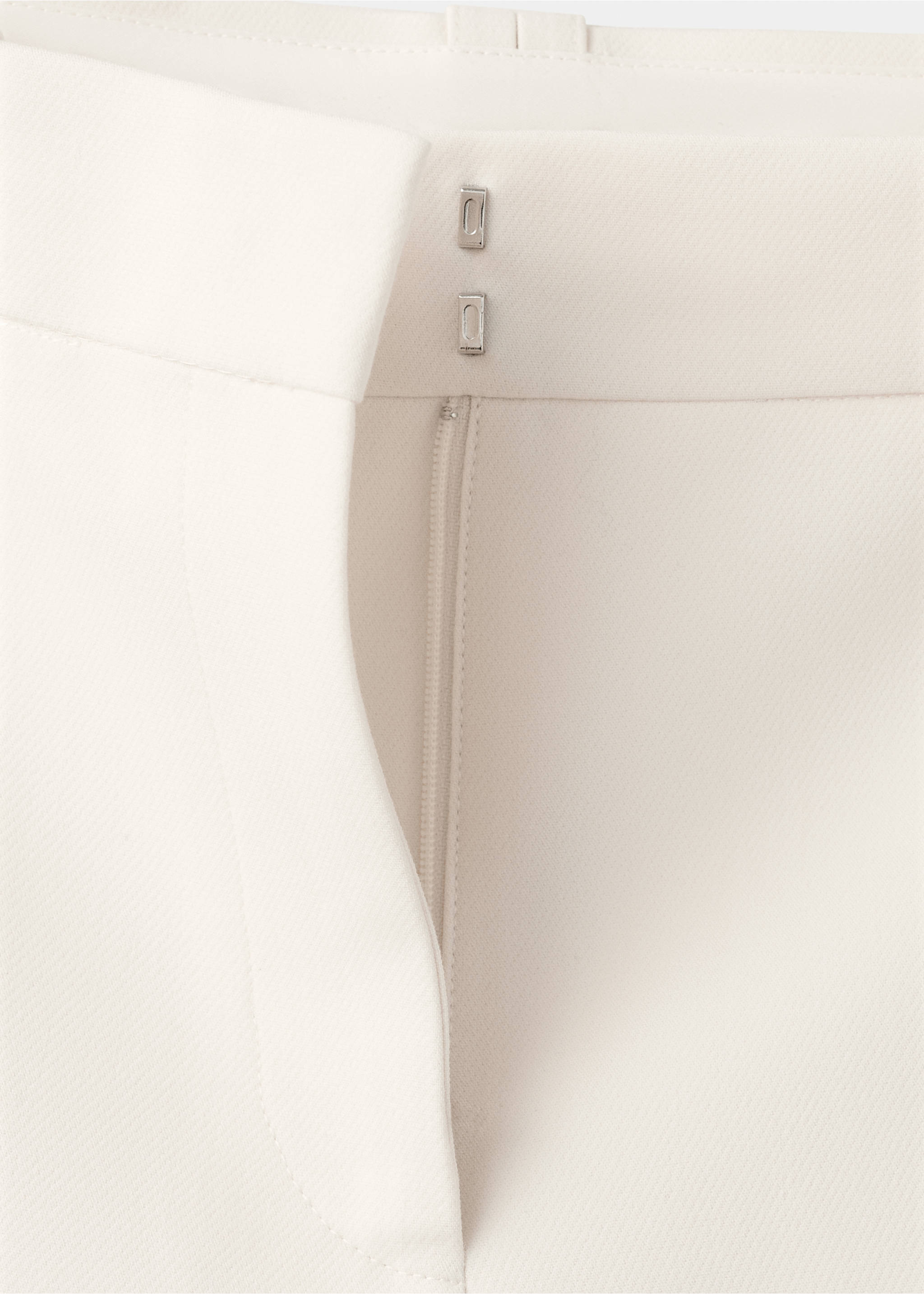 Pantalon taille basse passants - Détail de l'article 8, Blanc cassé. Ref: 27095843-00.