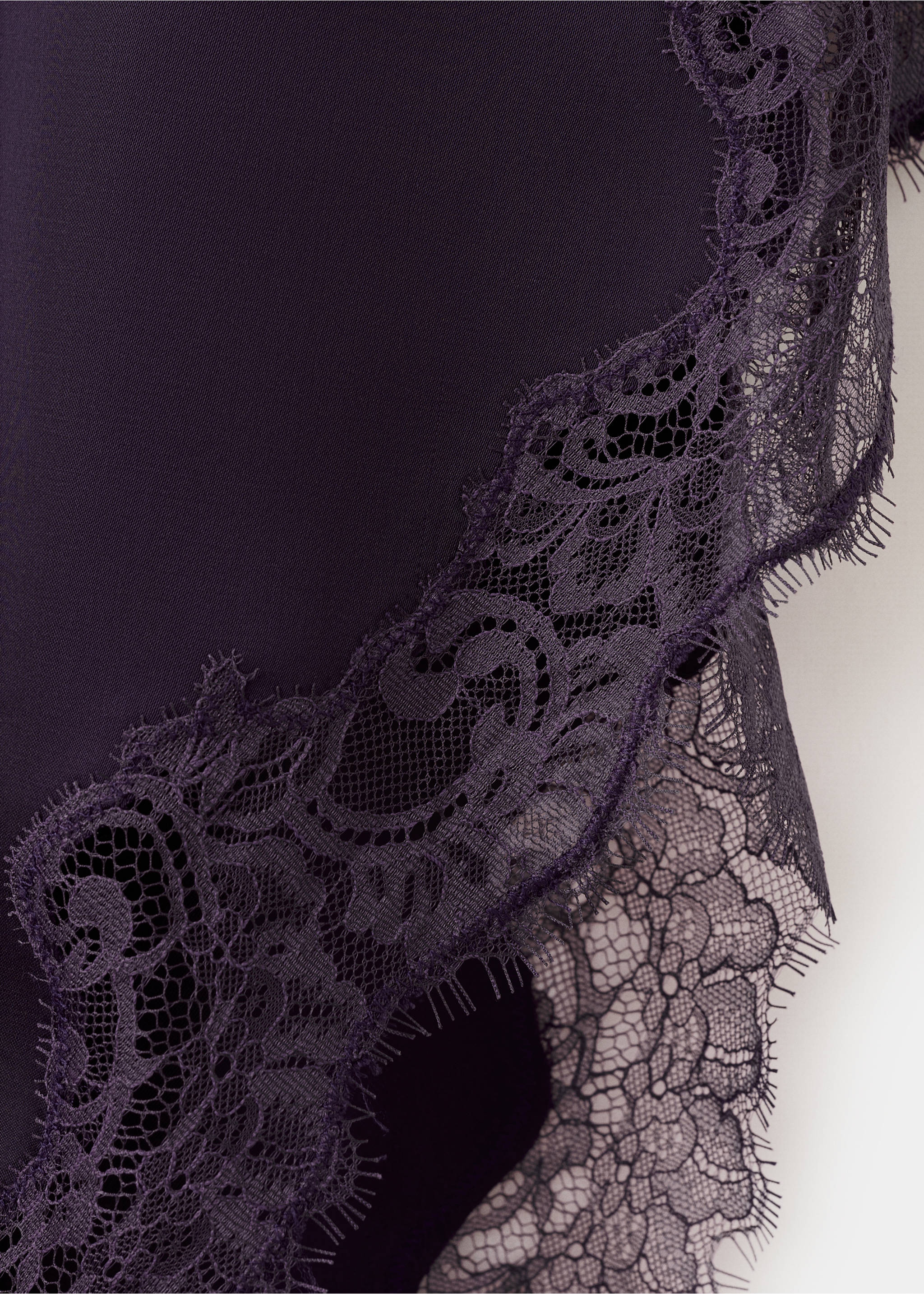 Top satiné dentelle asymétrique - Détail de l'article 0, Pourpre. Ref: 27095844-00.