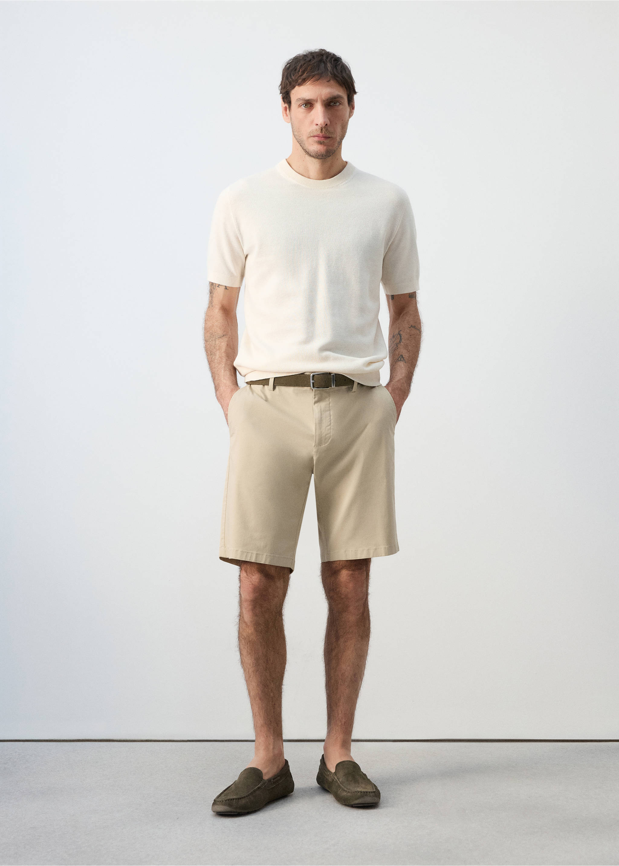 Slim-fit chino cotton bermuda shorts - General plane, Beige. Ref: 27095929-00.