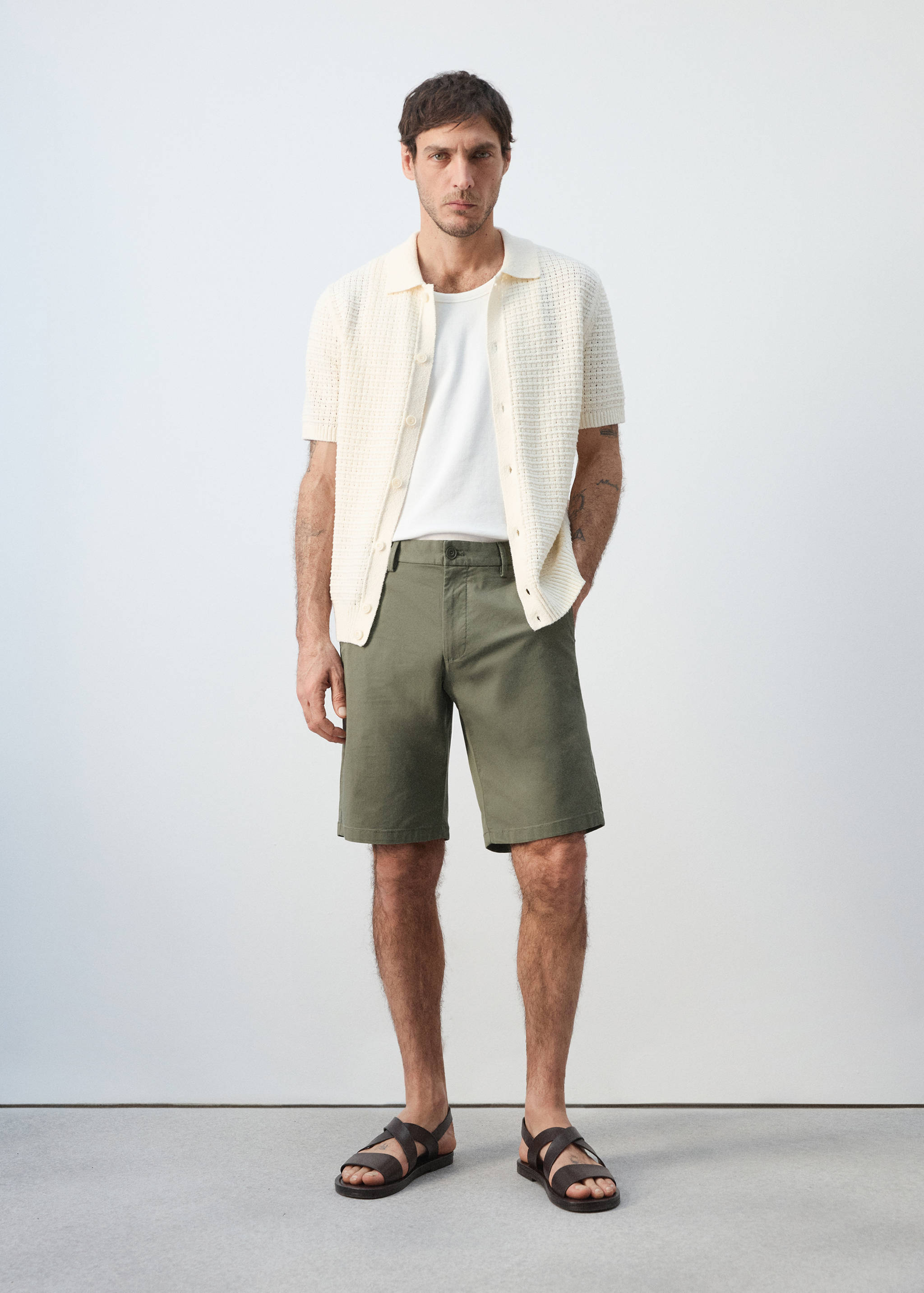 Slim-fit chino cotton bermuda shorts - General plane