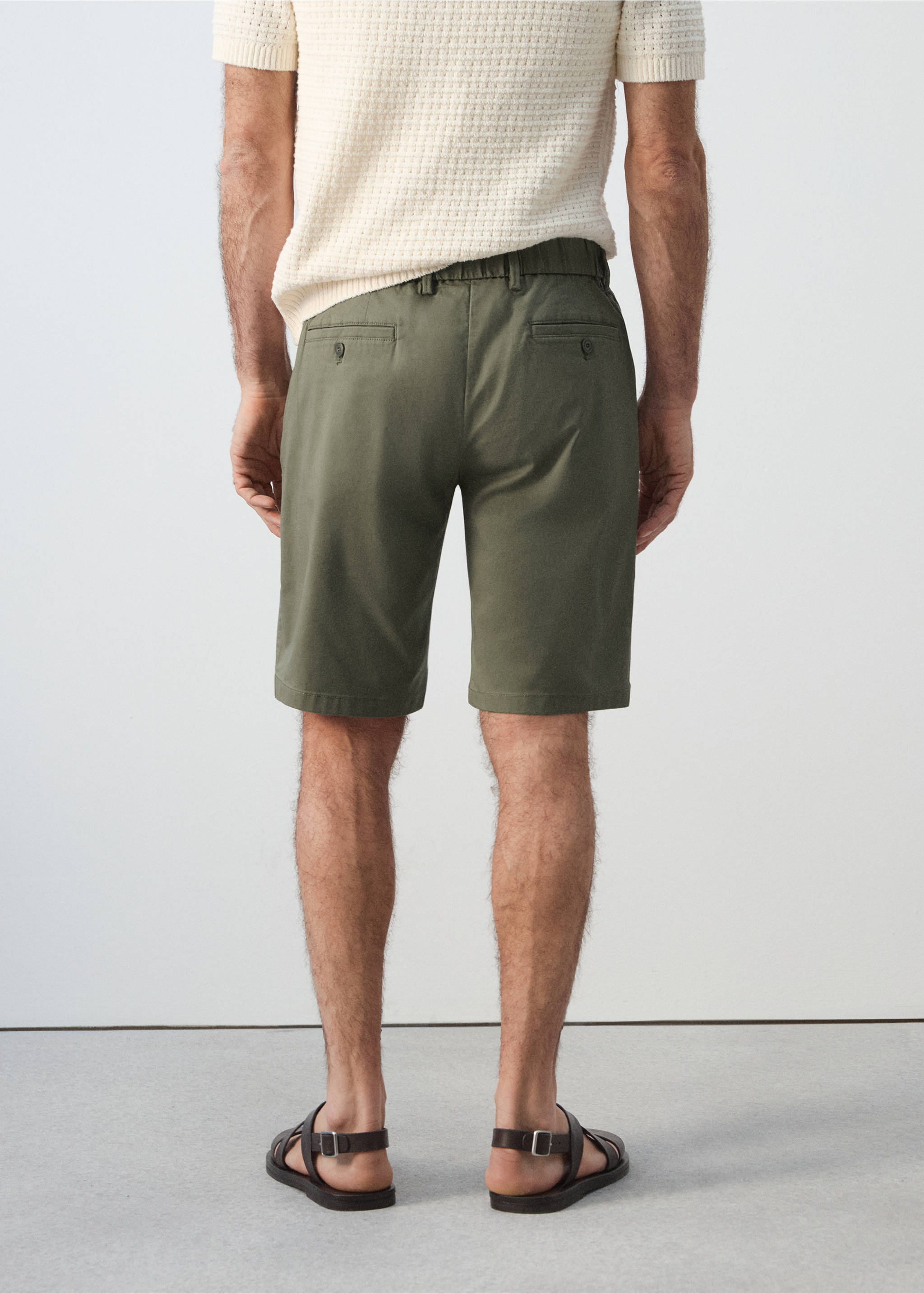 Slim-fit chino cotton bermuda shorts - Reverse of the article, Forest Green. Ref: 27095929-00.