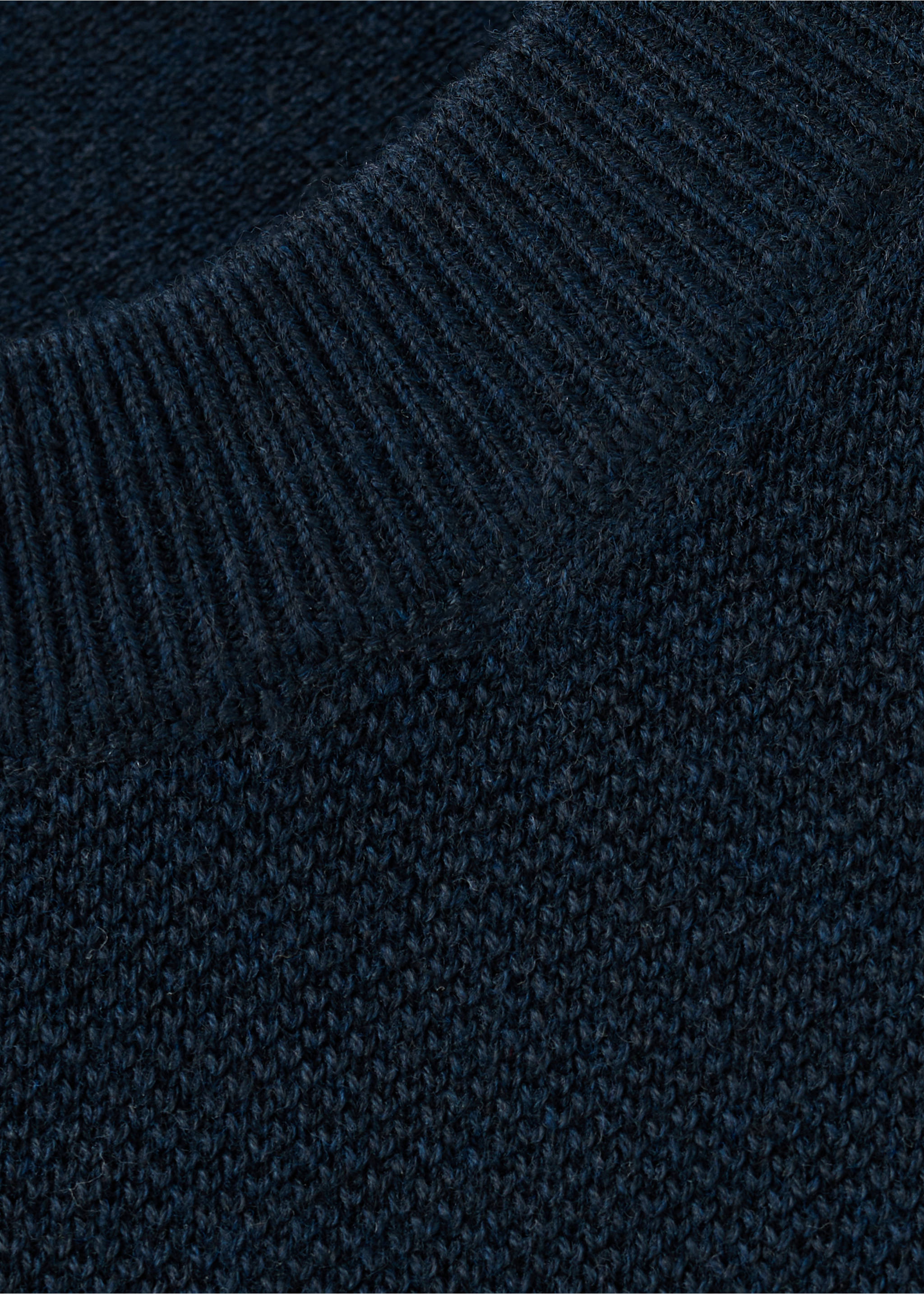 Fijngebreid katoenen T-shirt - Detail van het artikel 8, Marineblauw. Ref: 27095938-00.