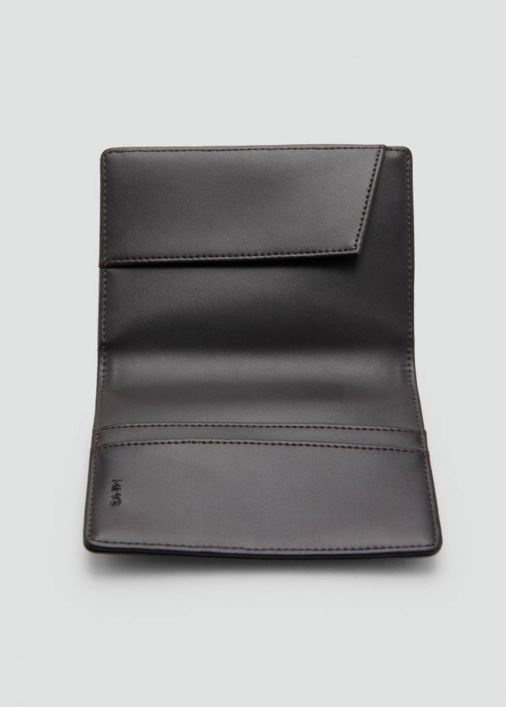 Leather wallet — Brown