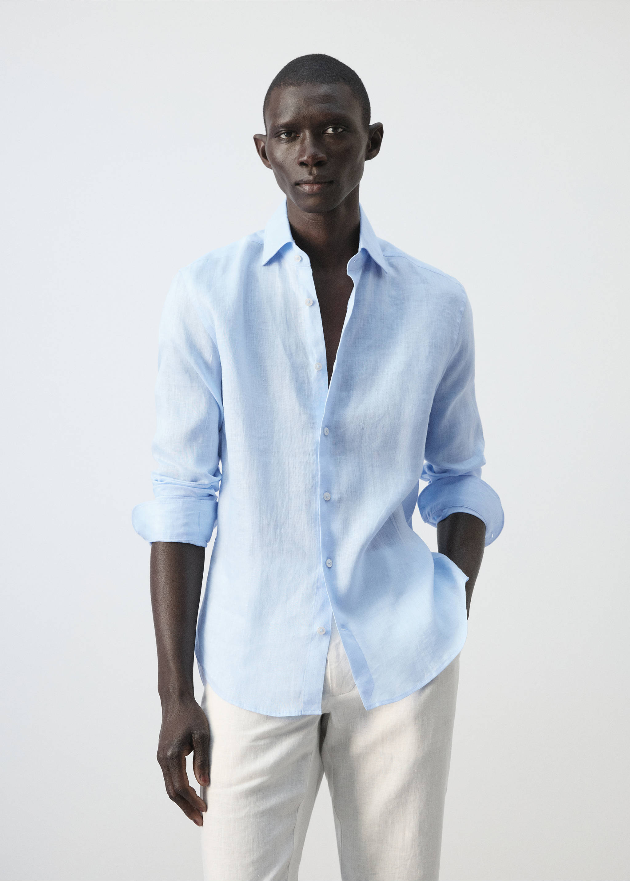 Camisa slim fit 100% lino - Plano medio, Azul celeste. Ref: 27095947-00.