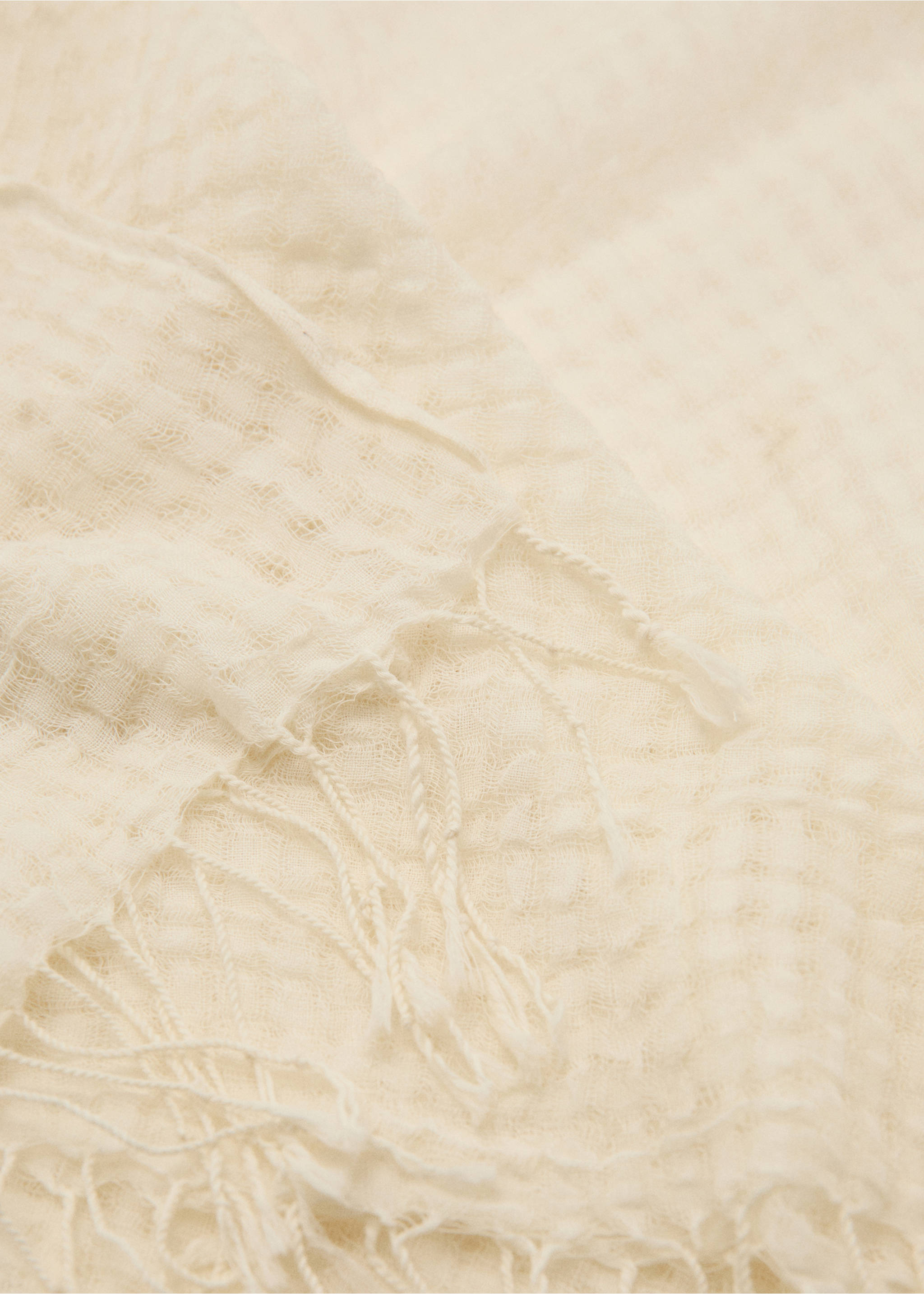 Cotton foulard with fringes - Medium plane, Ecru. Ref: 27095948-00.