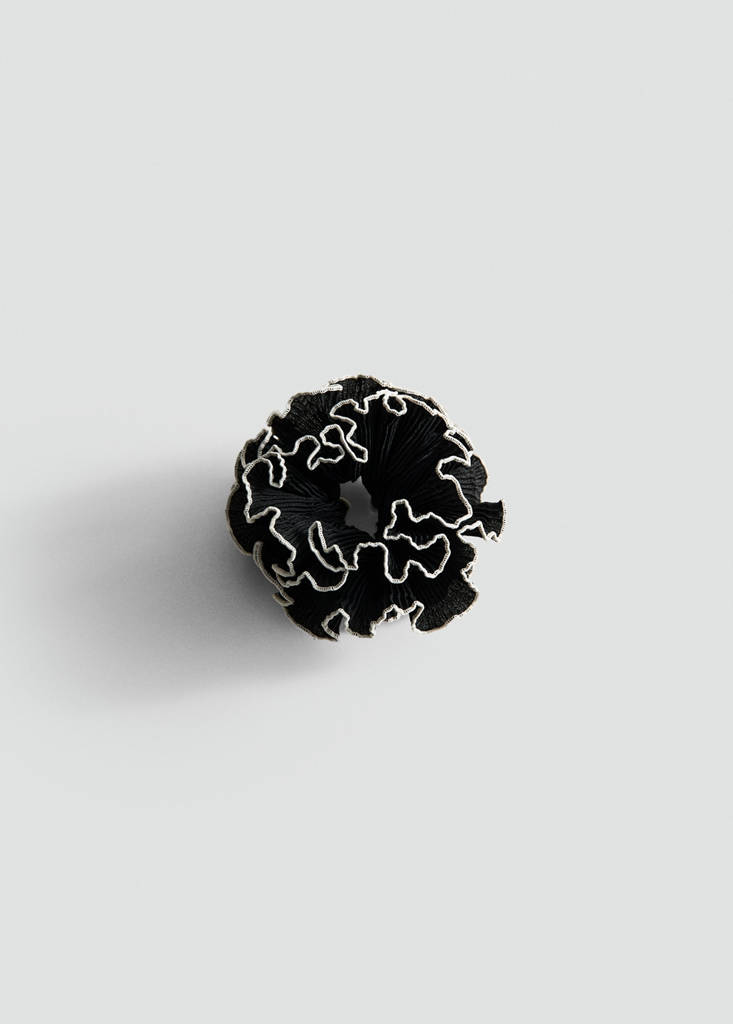 Flower scrunchie with contrasting trim