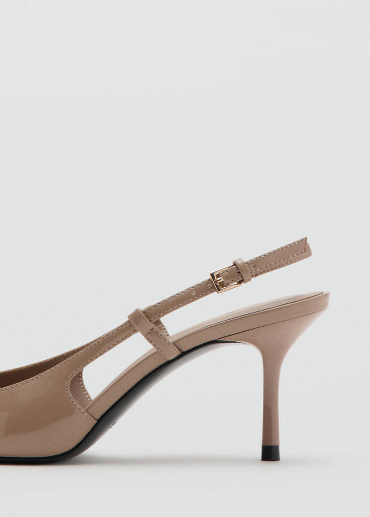 Patent heeled shoes — Nude