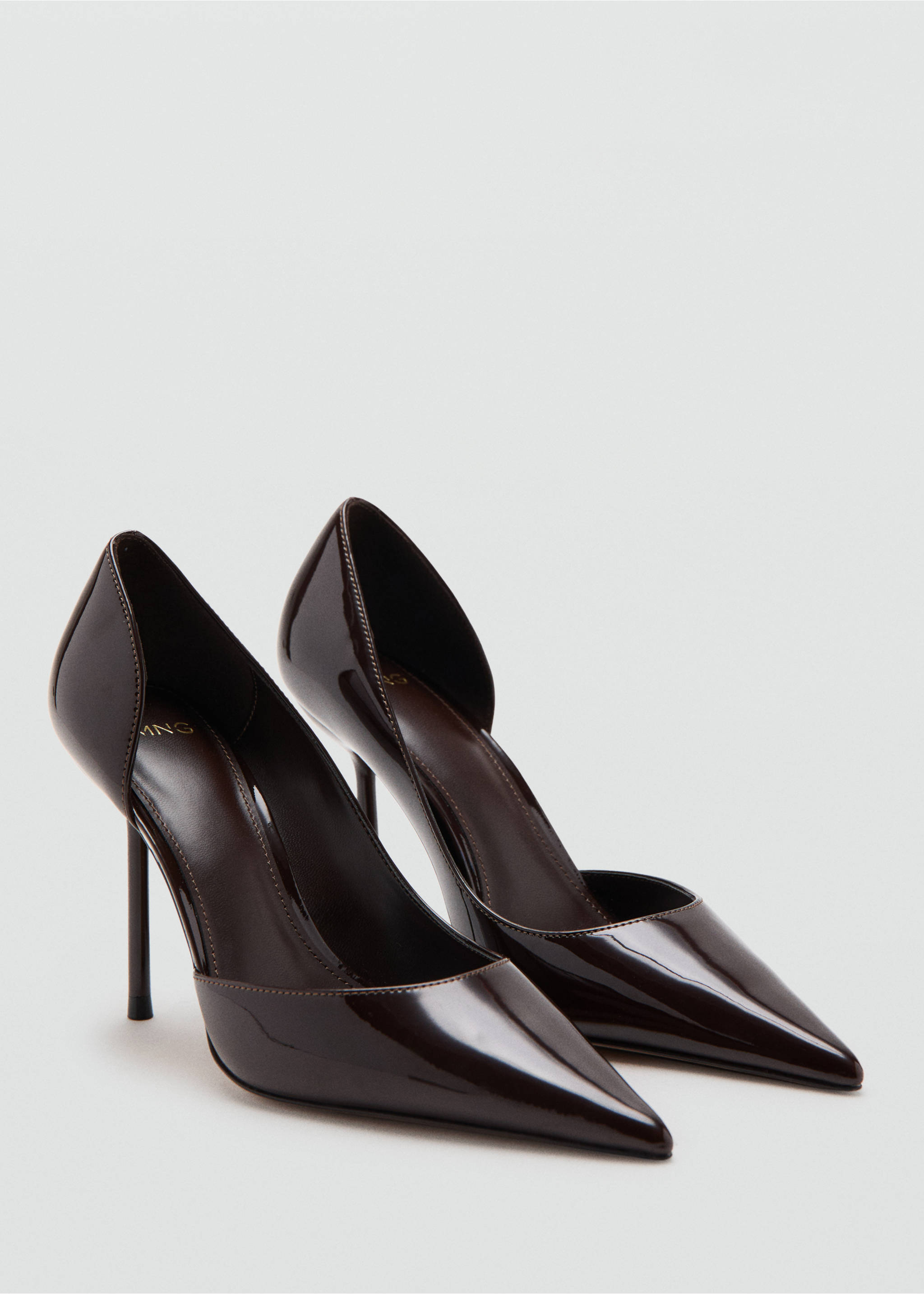 Asymmetrical patent leather court shoes - Medium plane, Burgundy. Ref: 27095964-00.