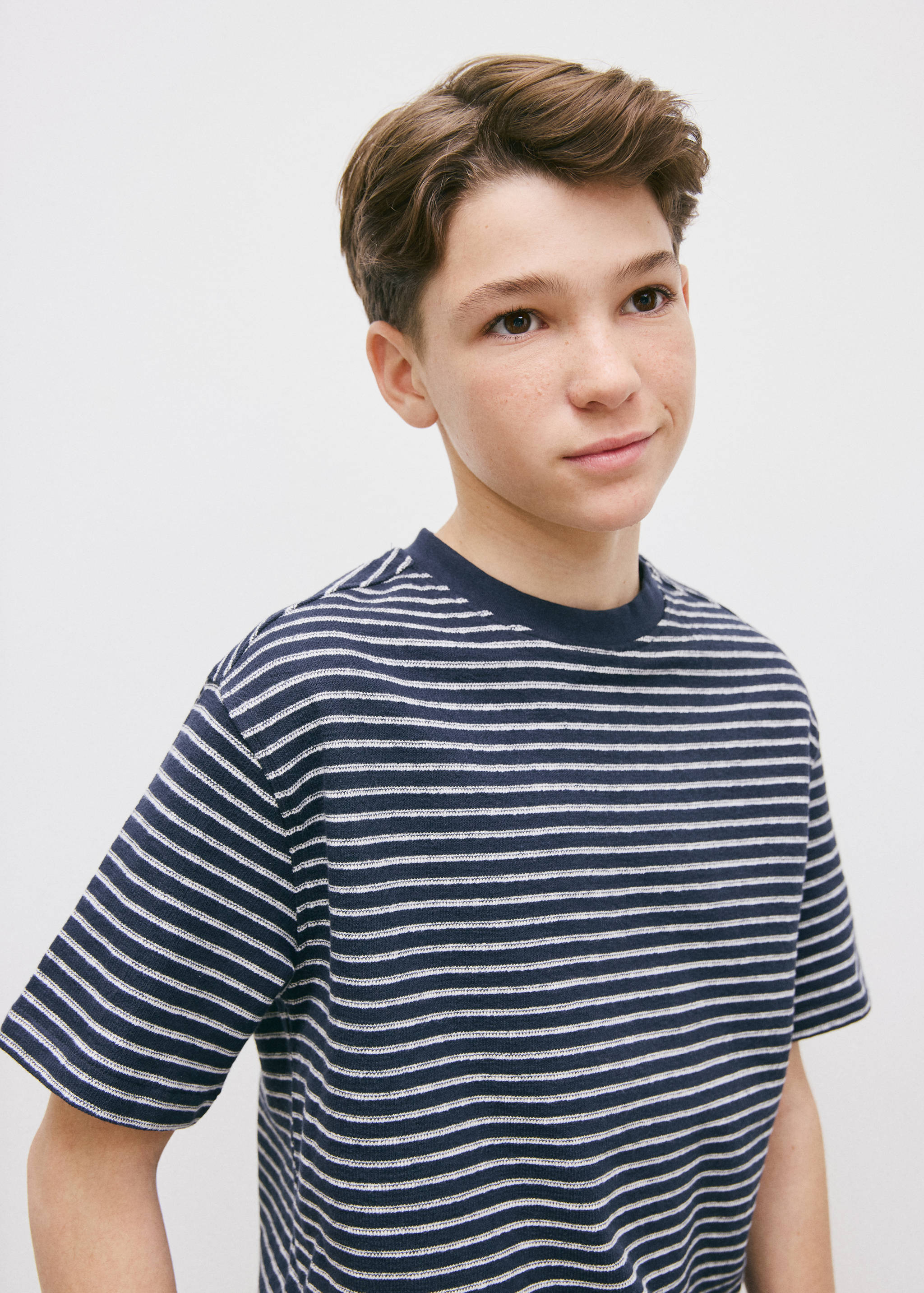 Striped T-shirt - Medium plane