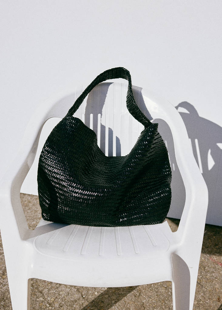 Large braided leather bag — Black