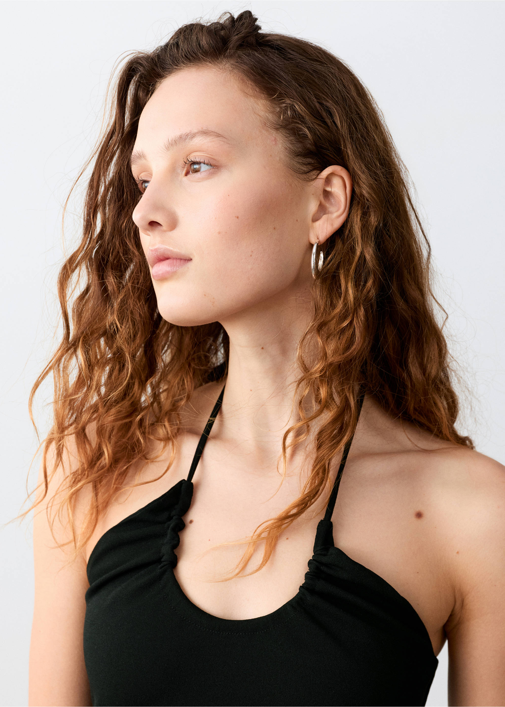 Halter neck short dress - Details of the article 1, Black. Ref: 27095982-00.