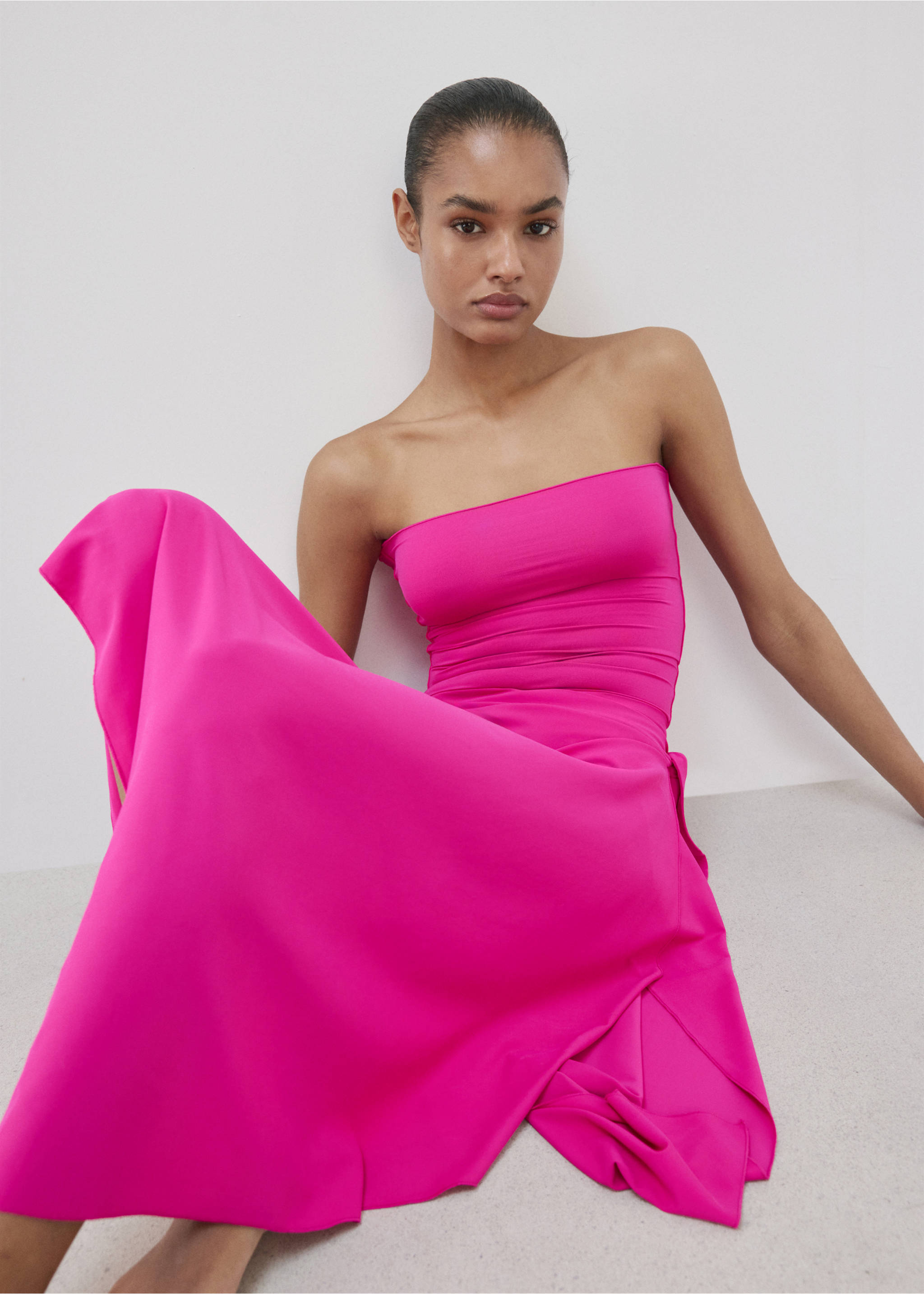 Asymmetric midi skirt - Details of the article 2, Fuchsia. Ref: 27095994-00.