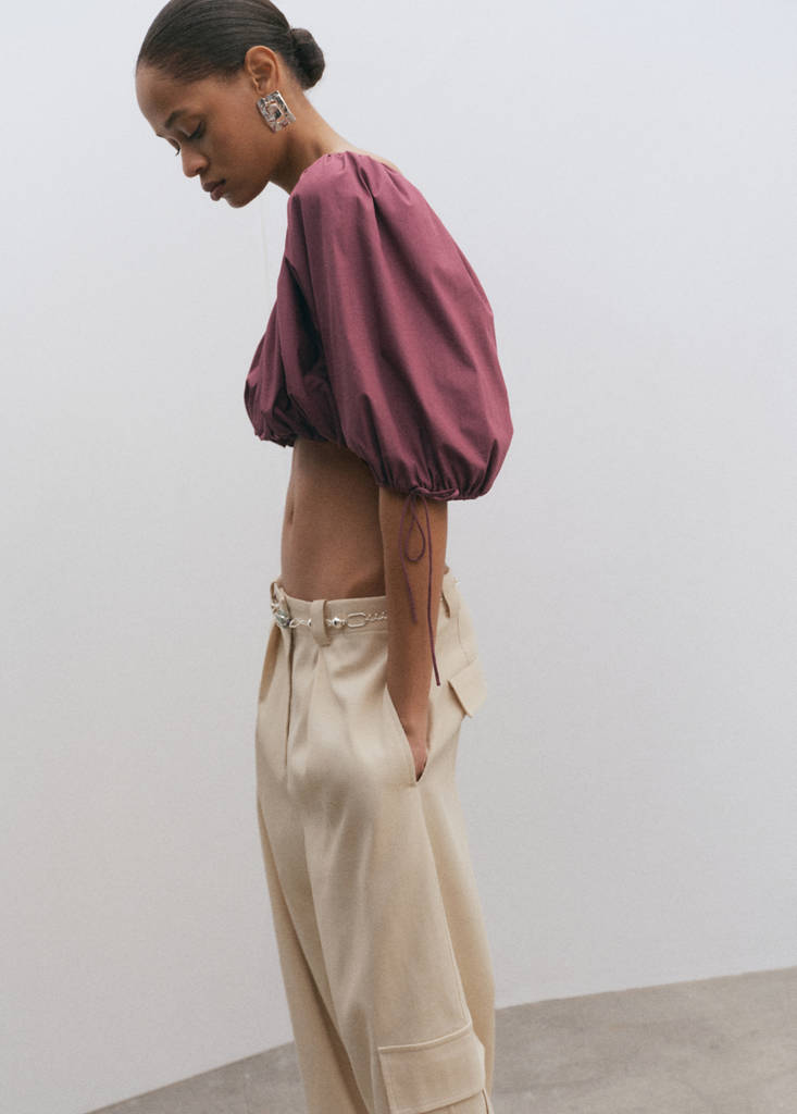 Puff-sleeved cropped blouse — Cherry