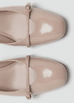 Patent leather shoes with straps and buckle — Ecru 4