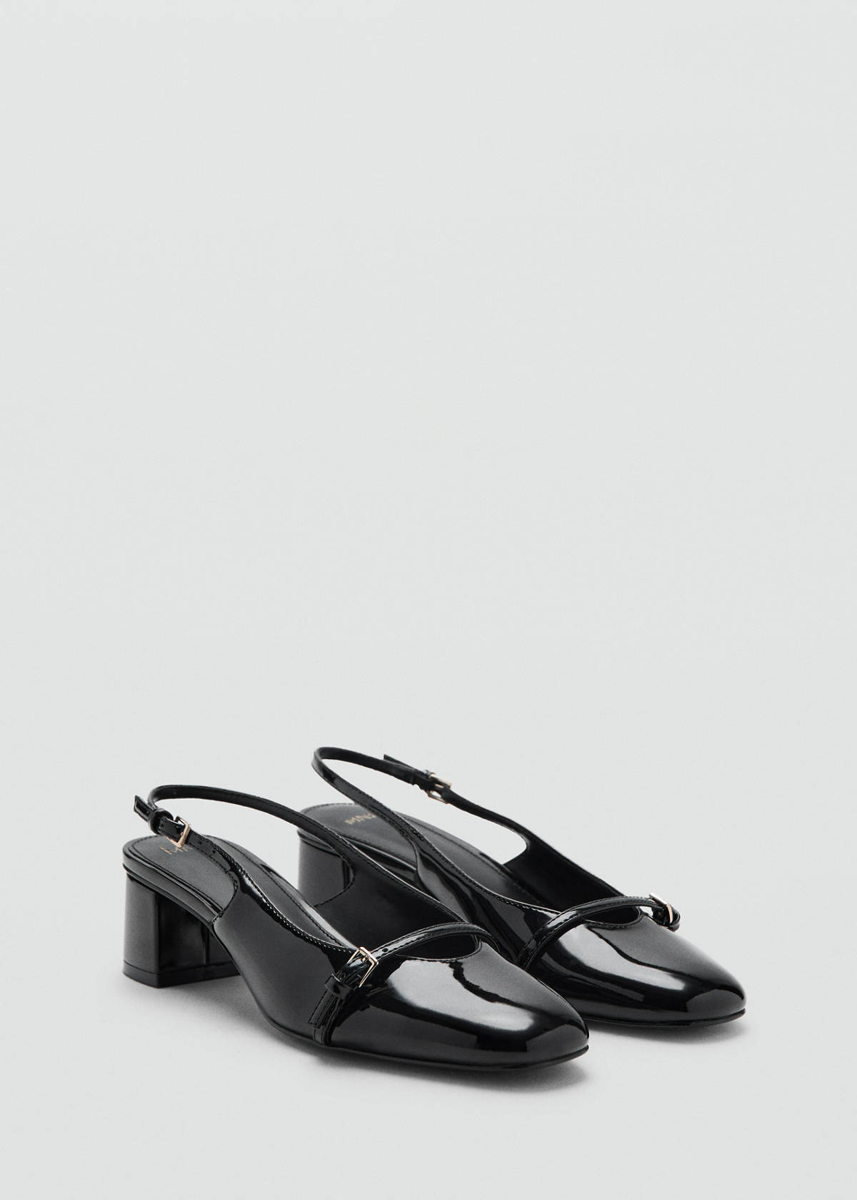 Patent leather shoes with straps and buckle — Black