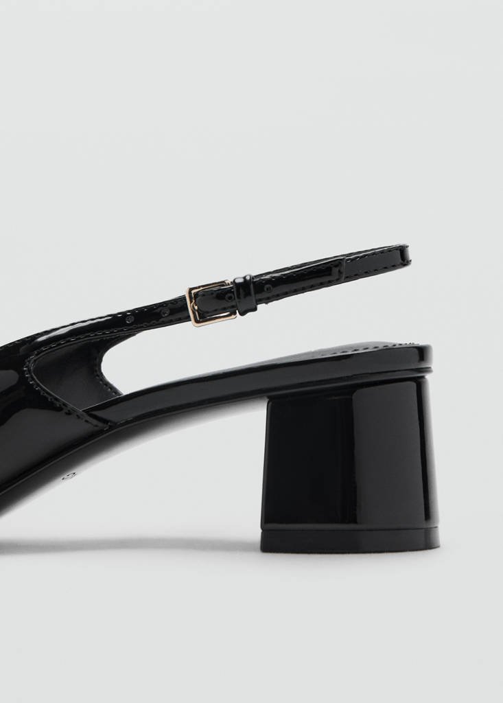 Patent leather shoes with straps and buckle — Black