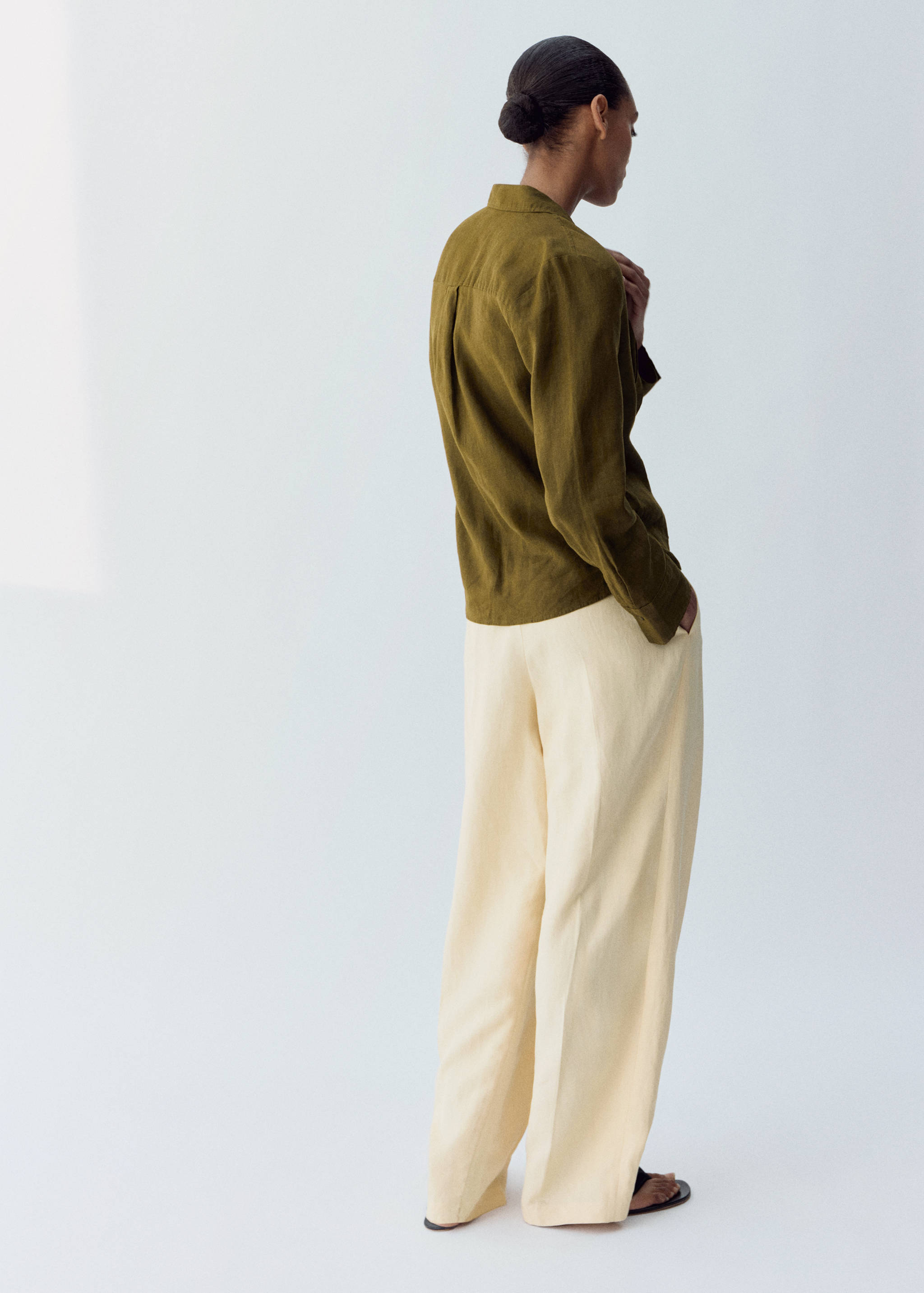 Camisa lino bolsillo - Reverso del artículo