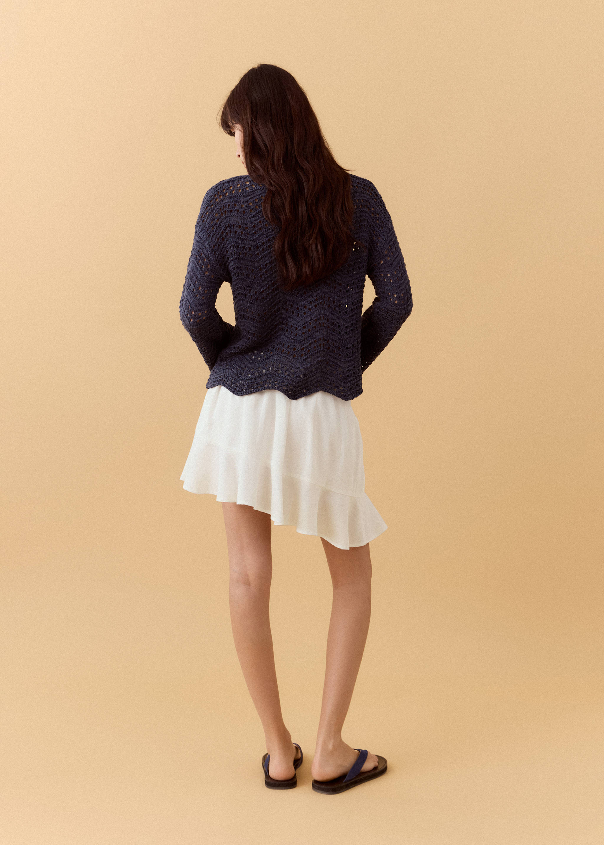 Asymmetrical ruffled skirt - Reverse of the article