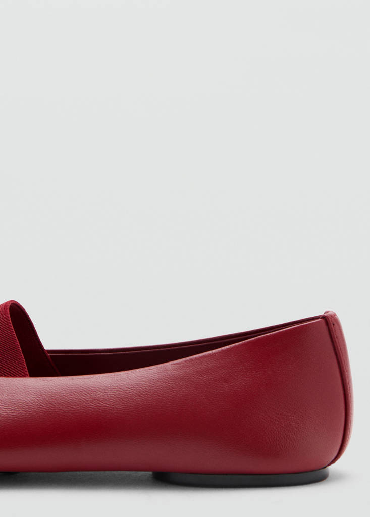 Strap leather shoes — Red