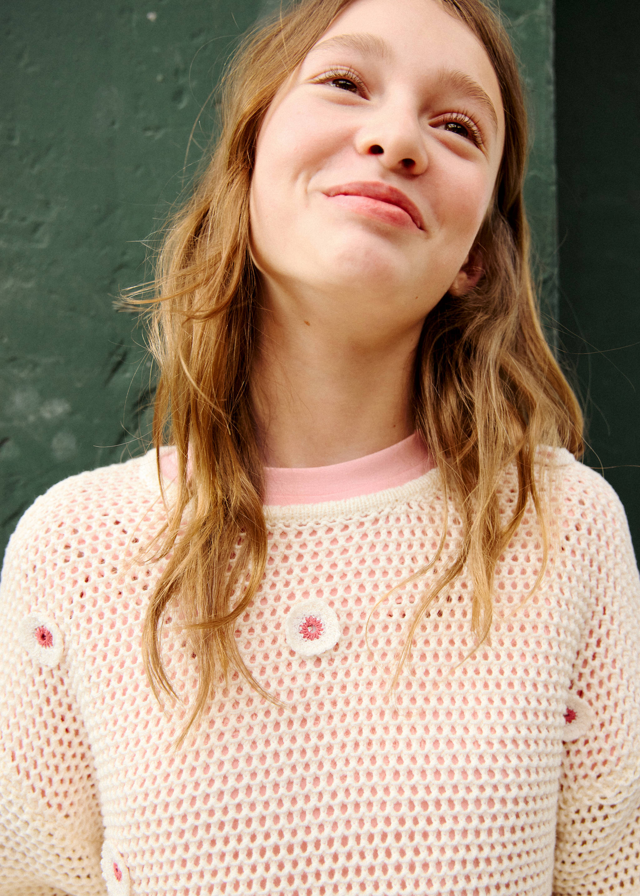 Crochet sweater with flowers - Details of the article 6