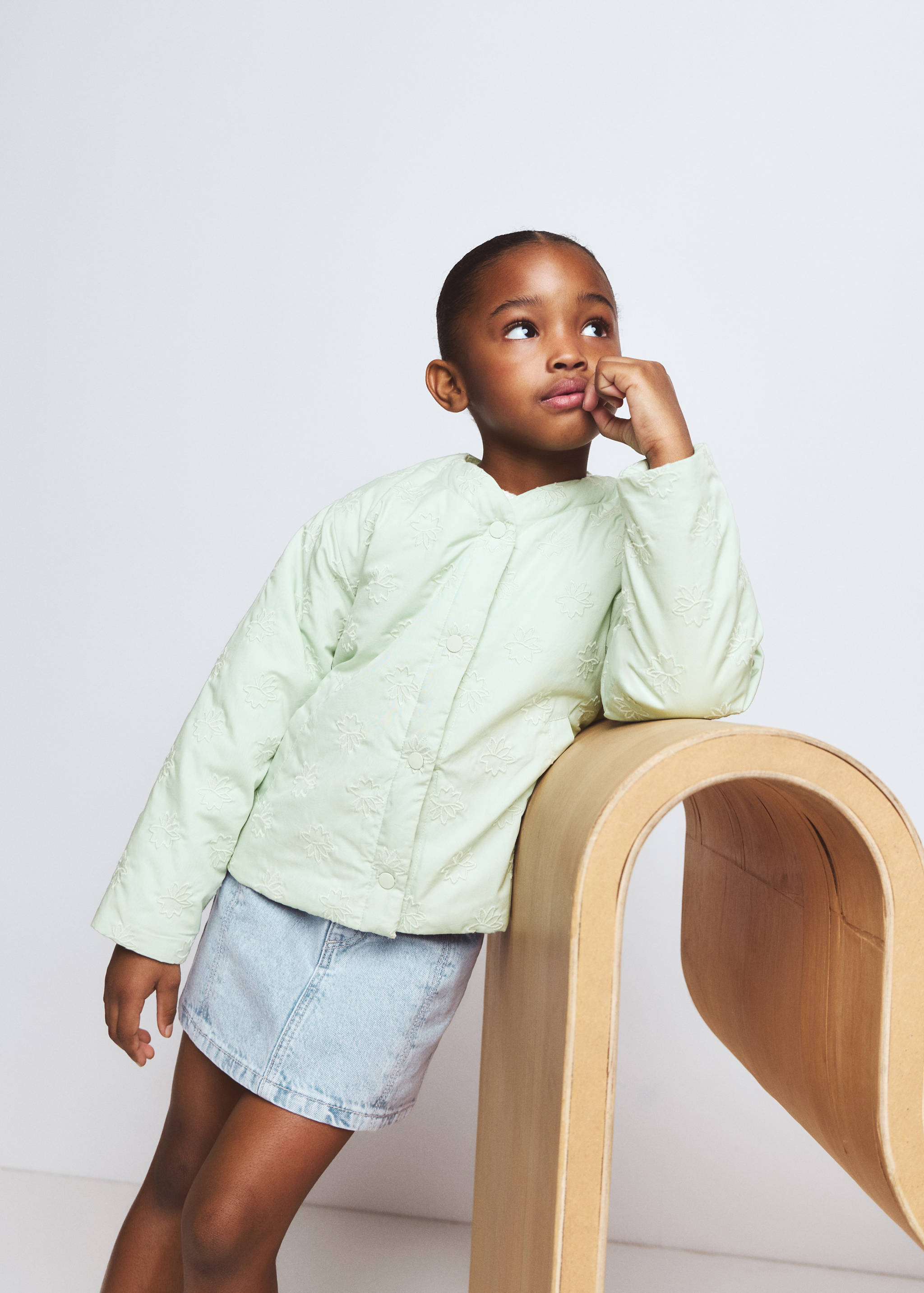 Quilted jacket with embroidered details - Medium plane