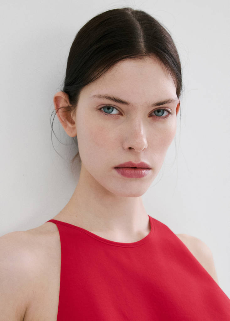 Open back halter jumpsuit — Red