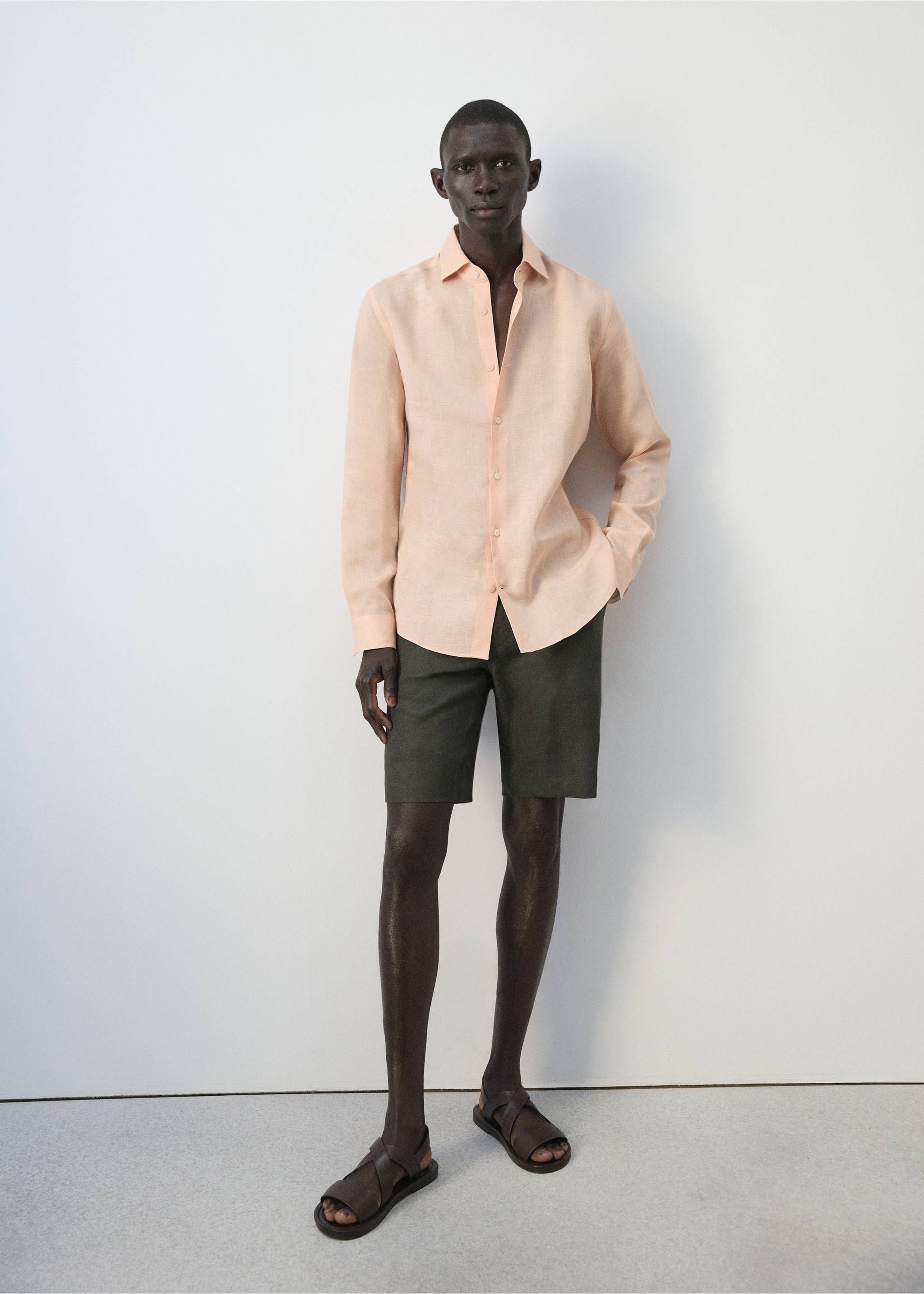 100% linen slim-fit shirt - Details of the article 1, Peach. Ref: 27096709-00.