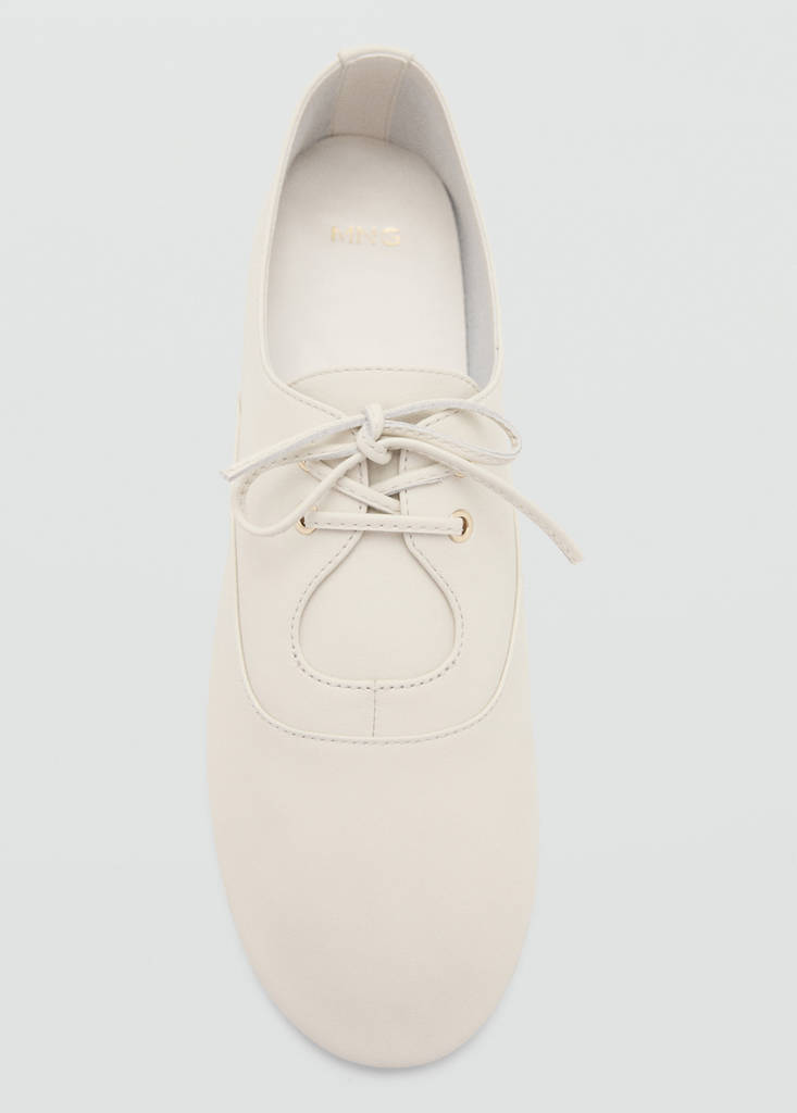 Lace-up leather shoes — Ecru