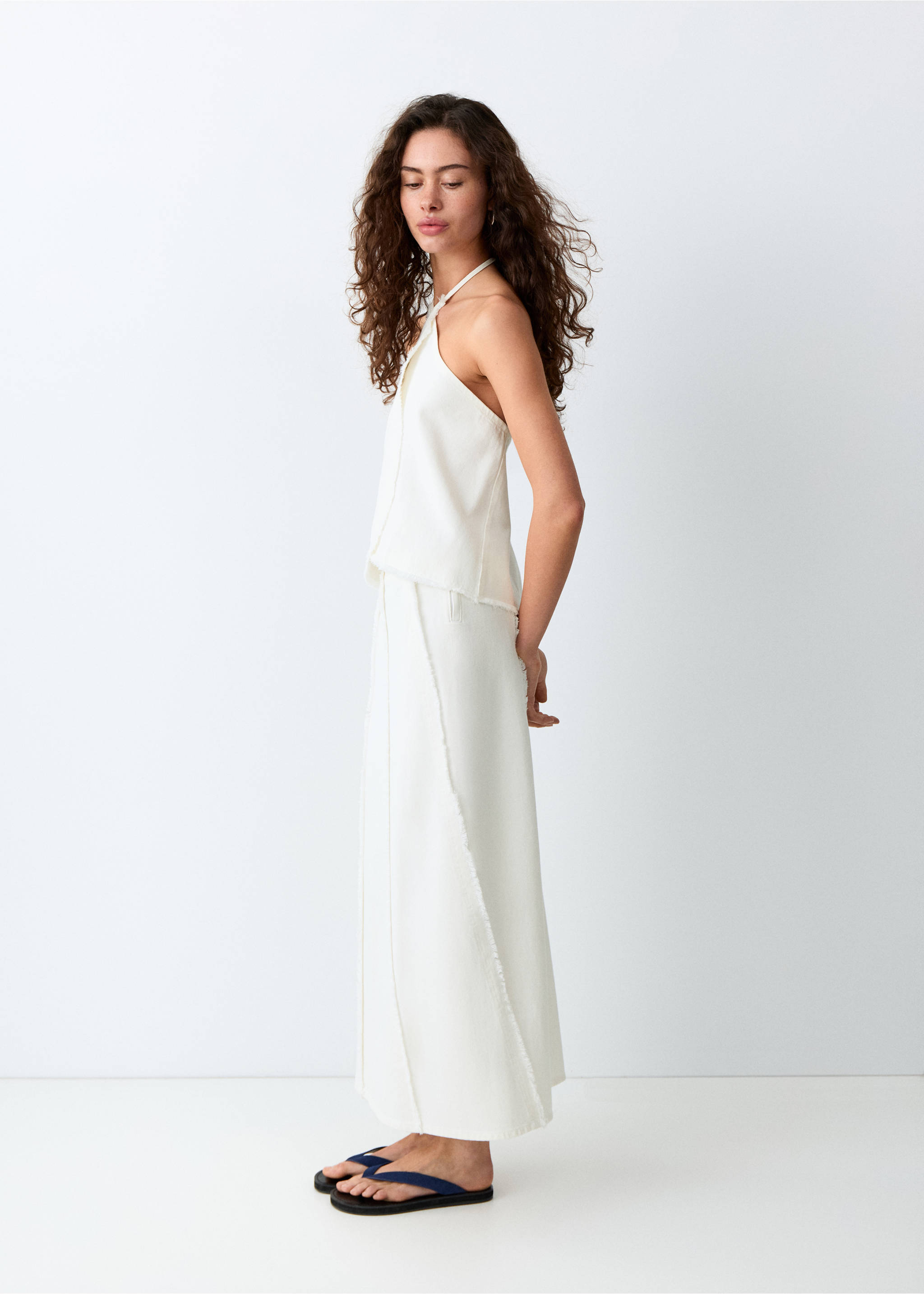 Crossed top with frayed details - Details of the article 6, Off White. Ref: 27096728-00.