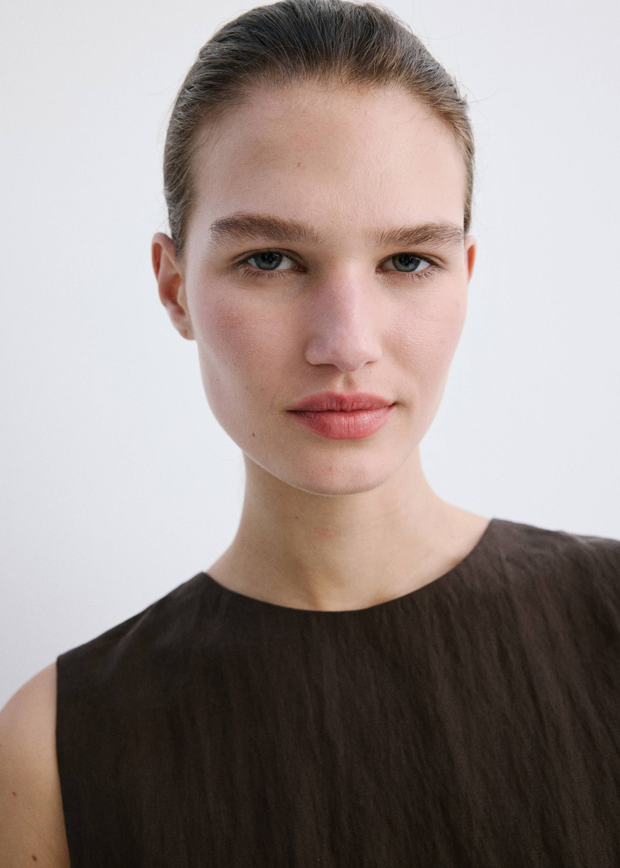 Lyocell top with buttons on the back - Details of the article 2