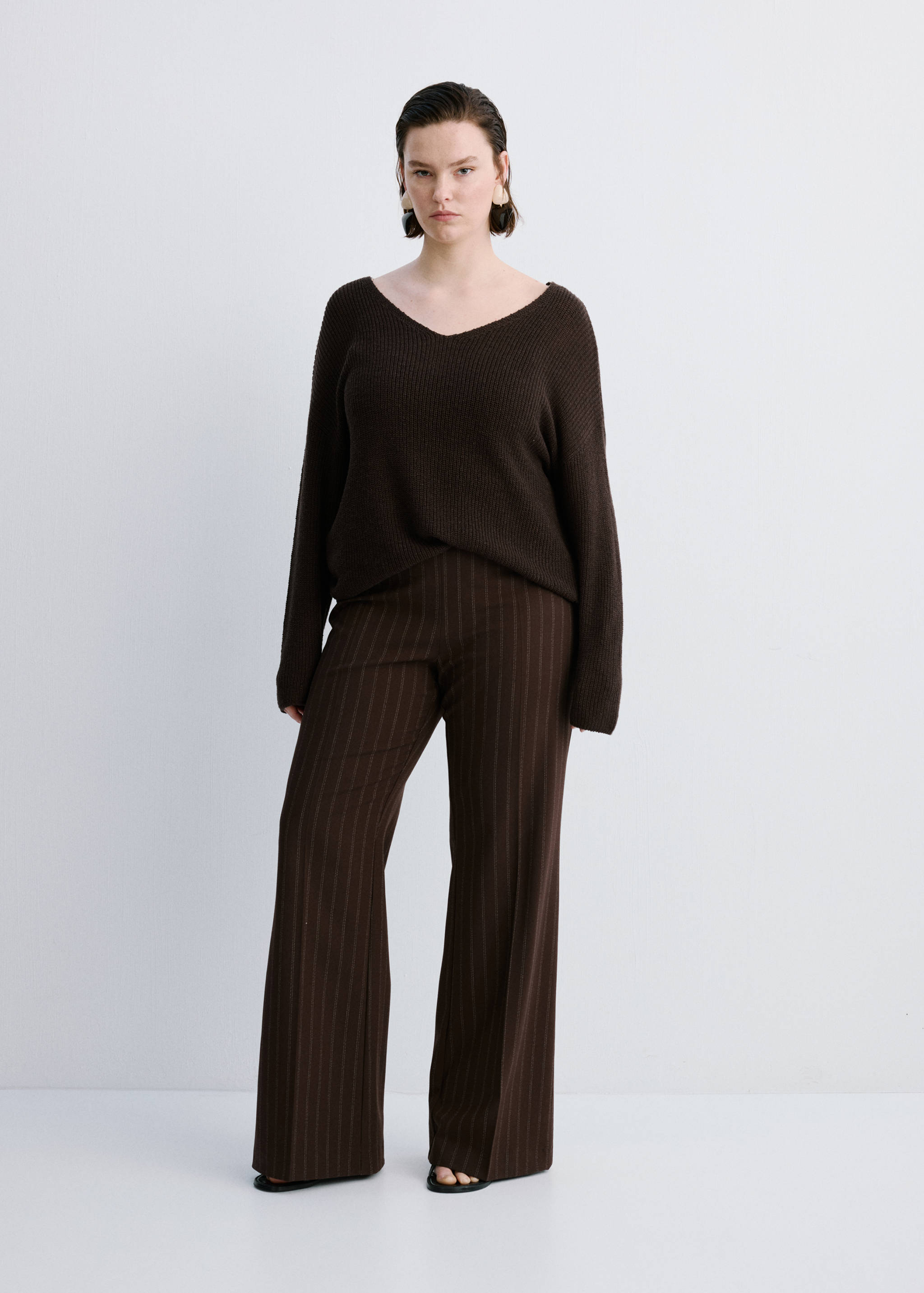 V-neck openwork knitted sweater - Details of the article 3