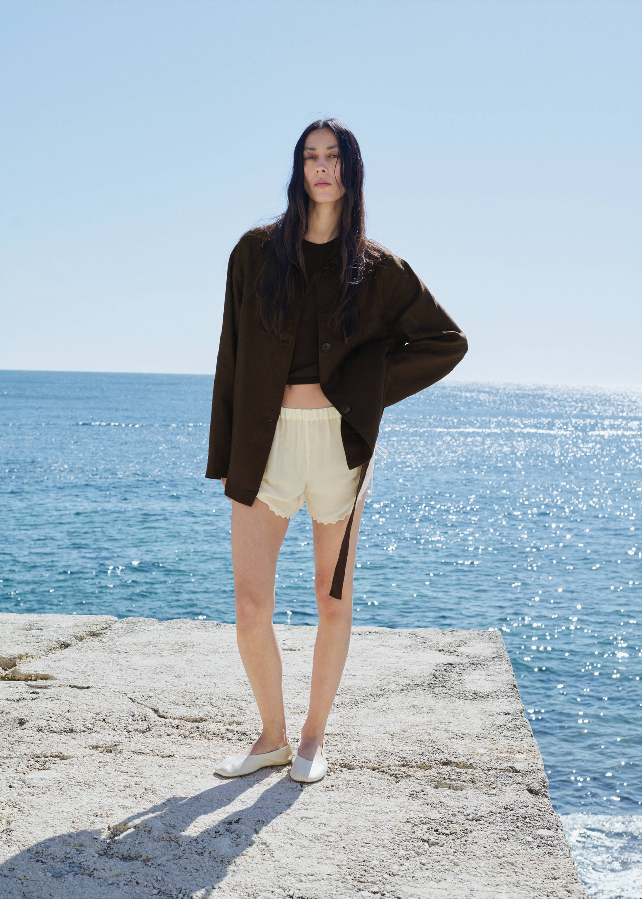 جاكيت بحزام من الكتان - رؤية عامة, شوكولاتة. Ref: 27097138-01.