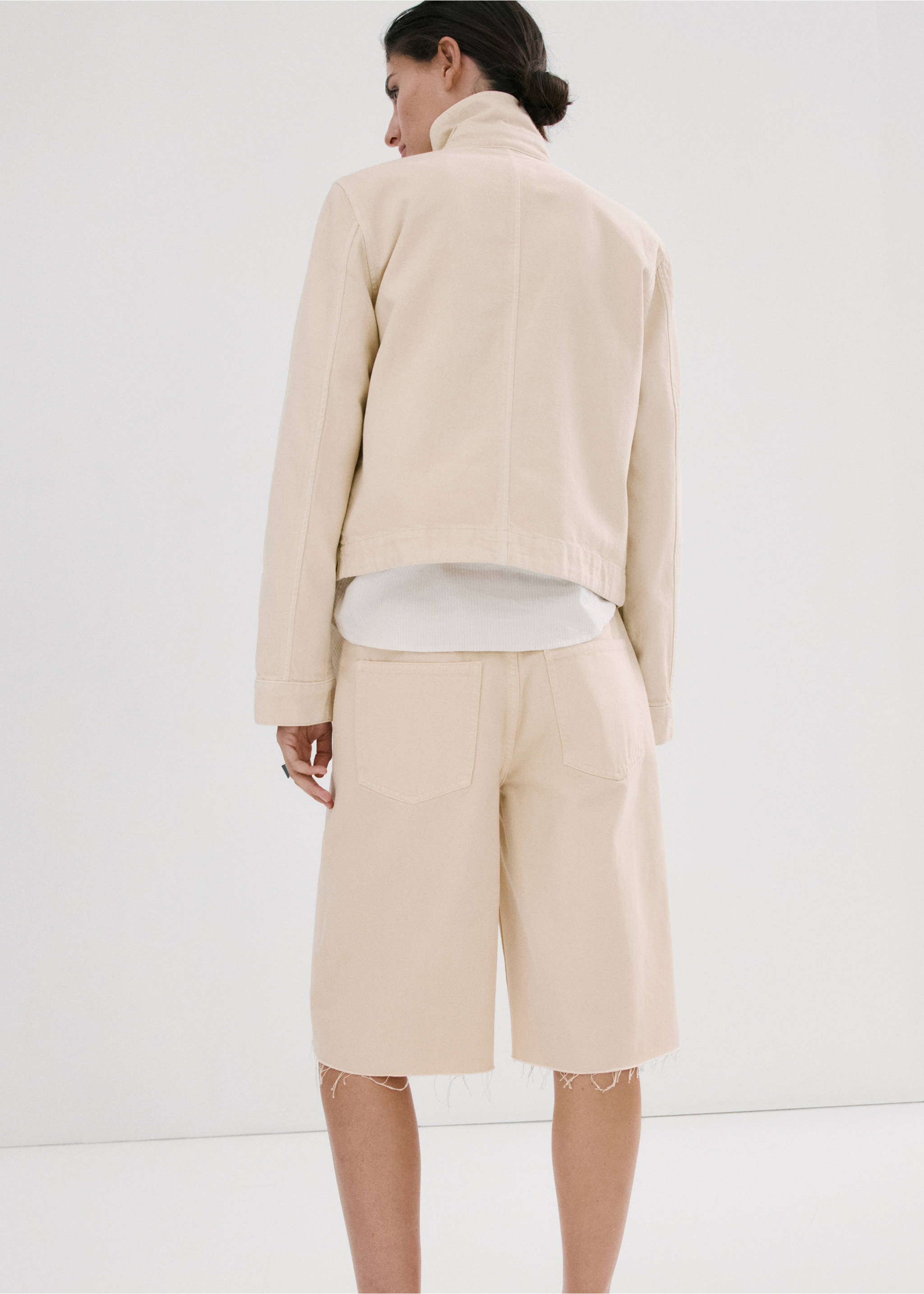 Low-rise denim bermuda shorts - Reverse of the article, Vanilla. Ref: 27097142-00.