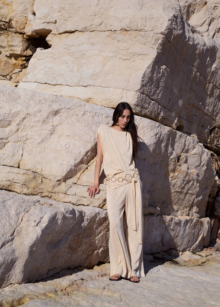 Fine knit trousers with knot detail — Ecru