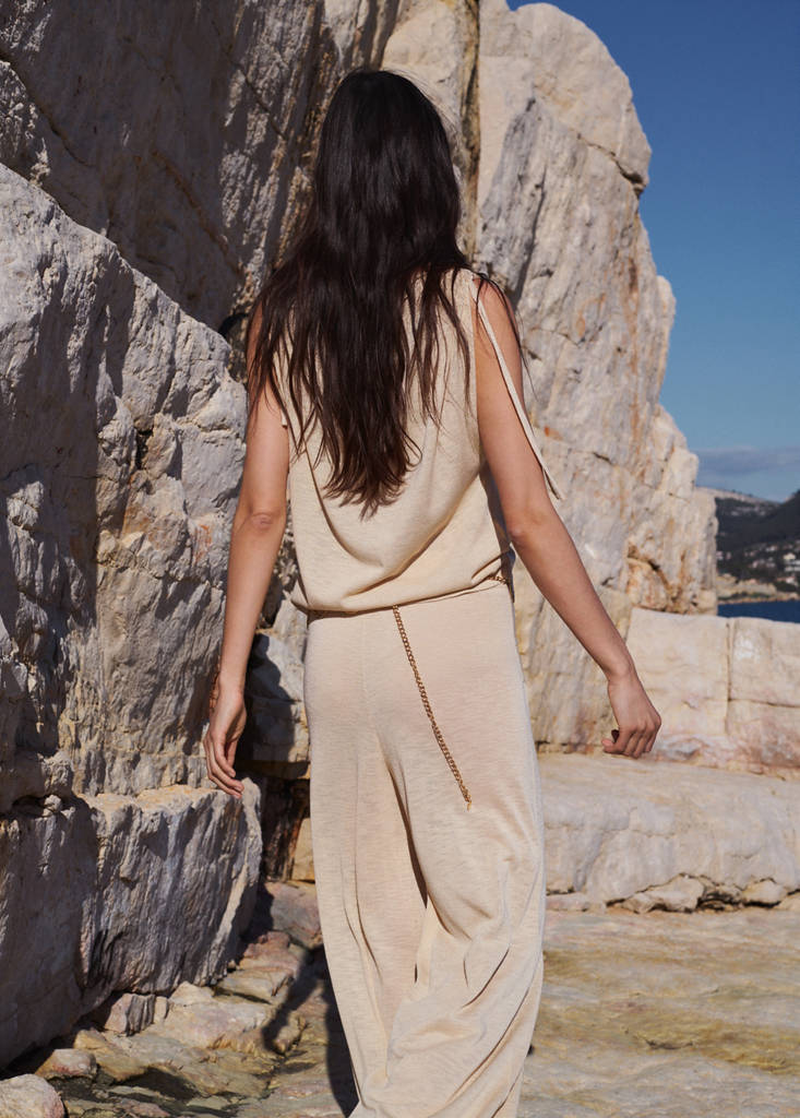 Fine knit trousers with knot detail — Ecru