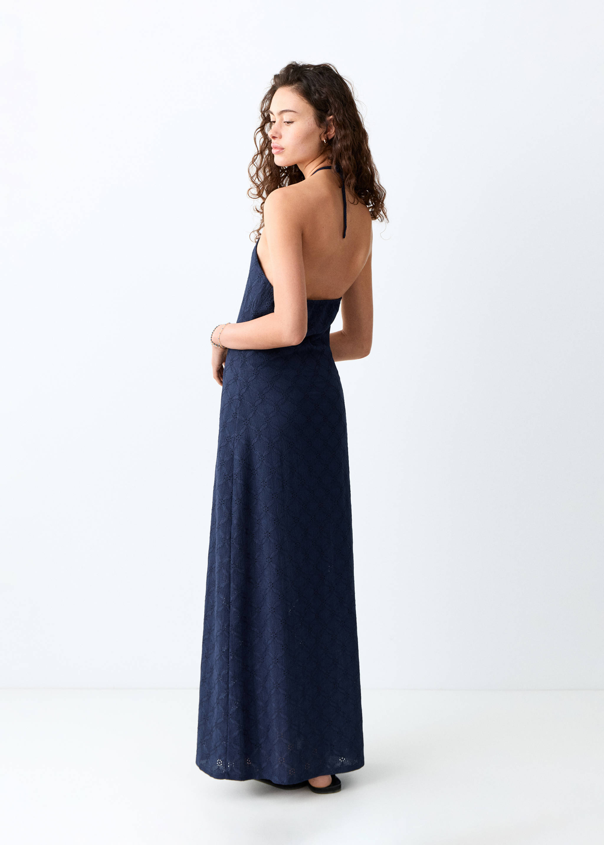 Embroidered halter-neck dress - Reverse of the article