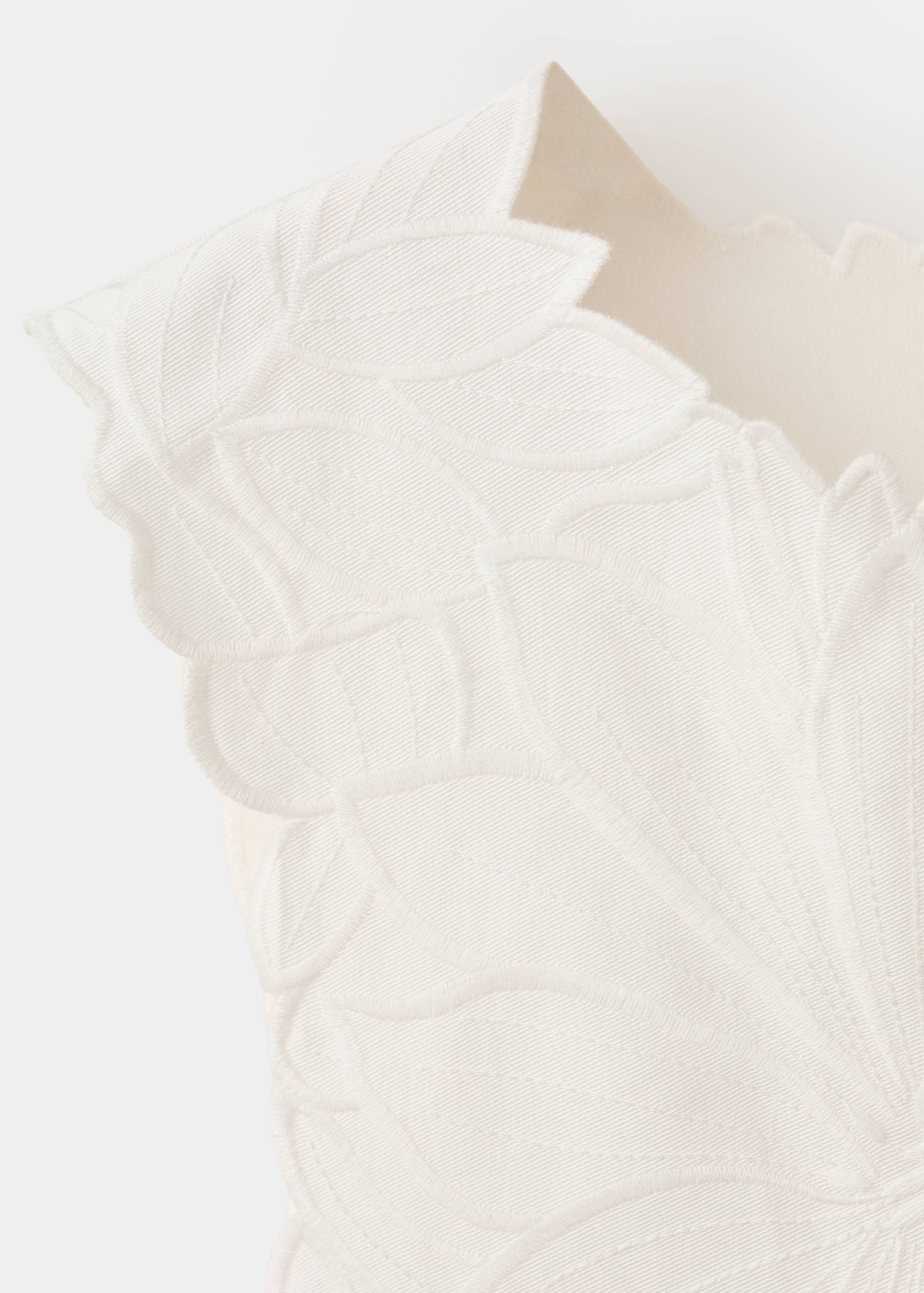 Embroidered flower top - Details of the article 8