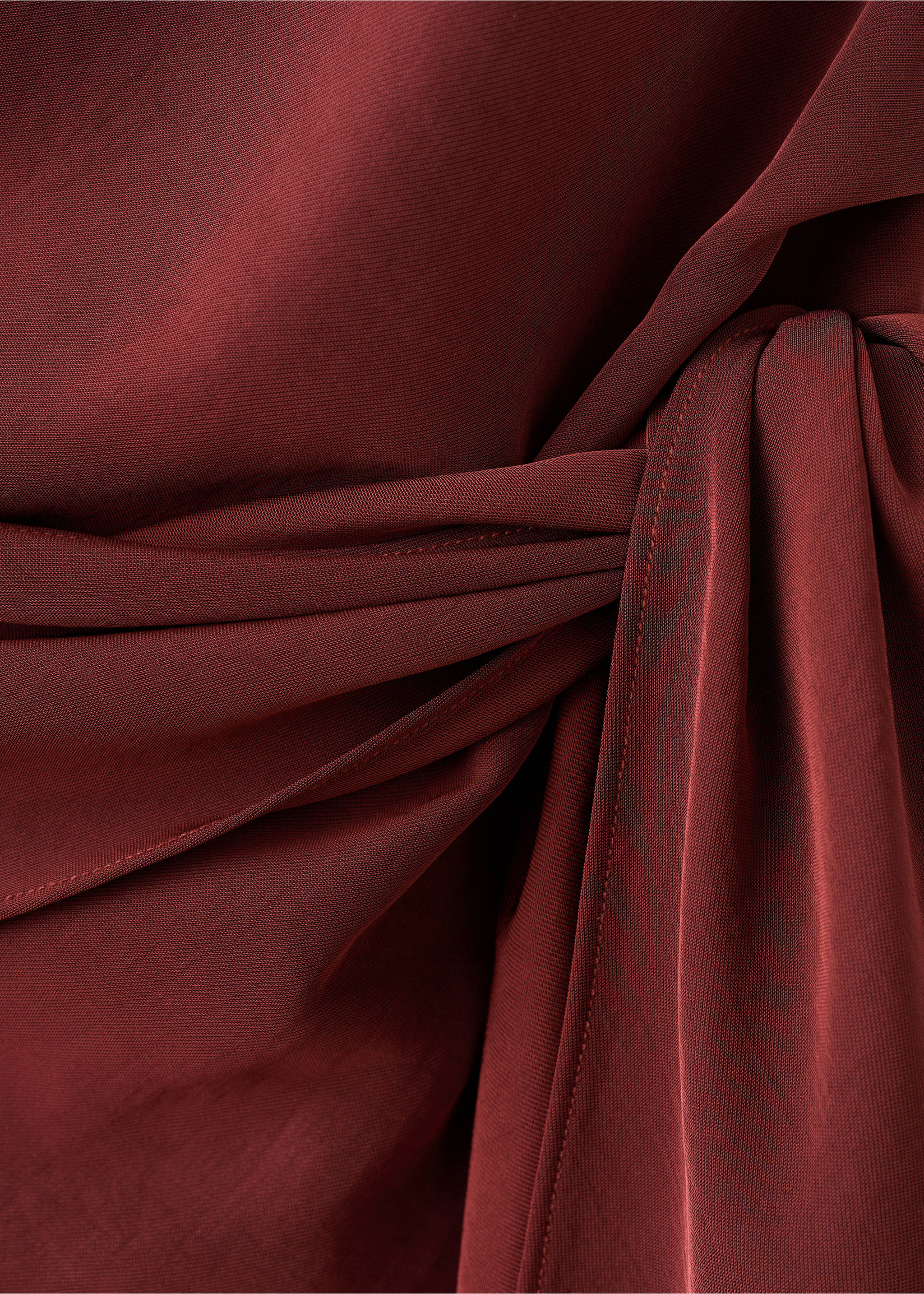 Asymmetrical jumpsuit with bow - Details of the article 8, Maroon. Ref: 27097151-00.