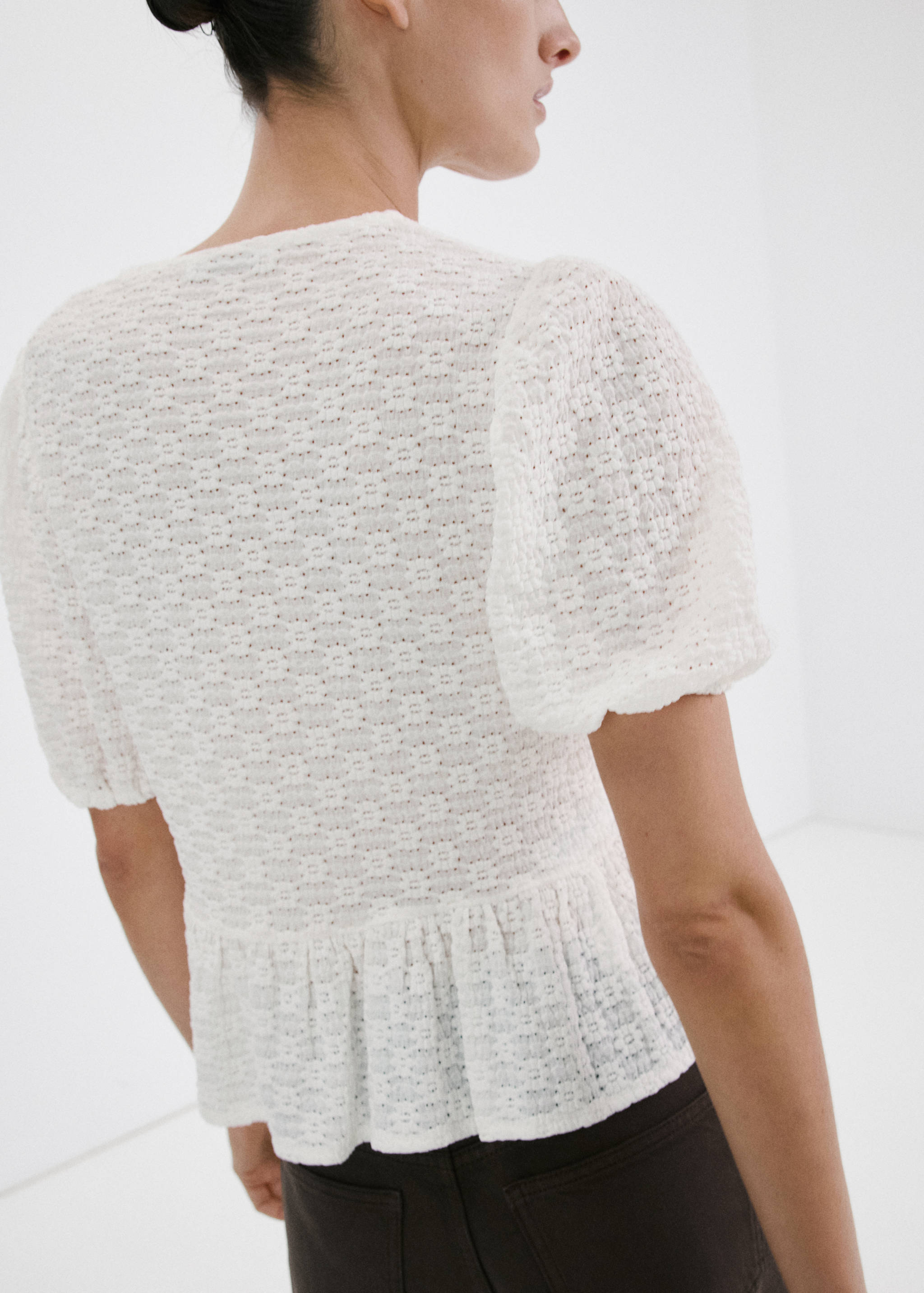 Bows floral embroidery blouse - Reverse of the article