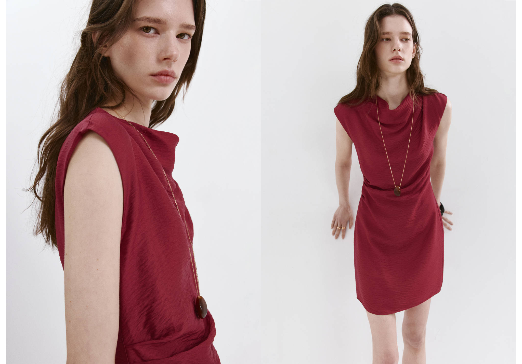 Robe courte asymétrique drapée - Plan panoramique