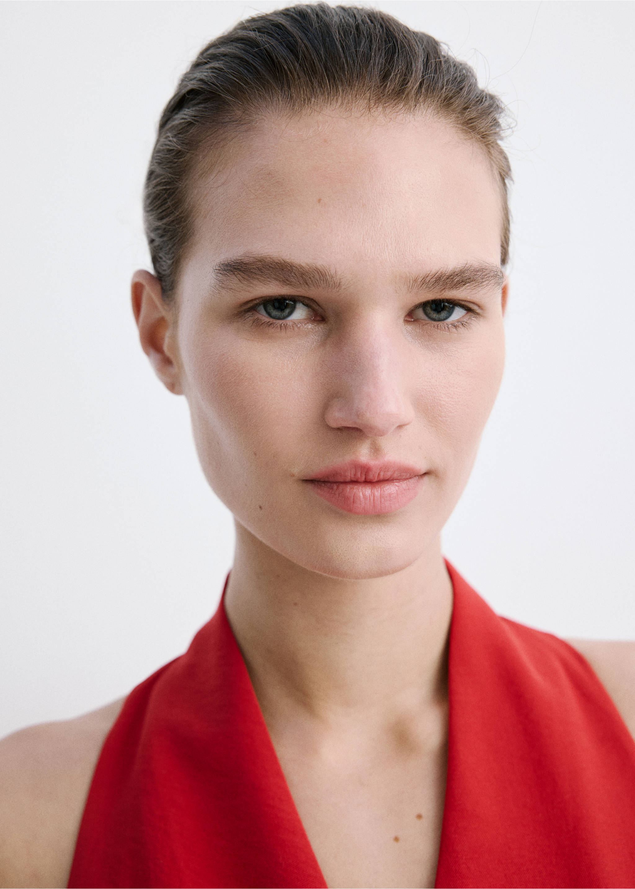 Belt long jumpsuit - Details of the article 1, Red. Ref: 27097167-00.