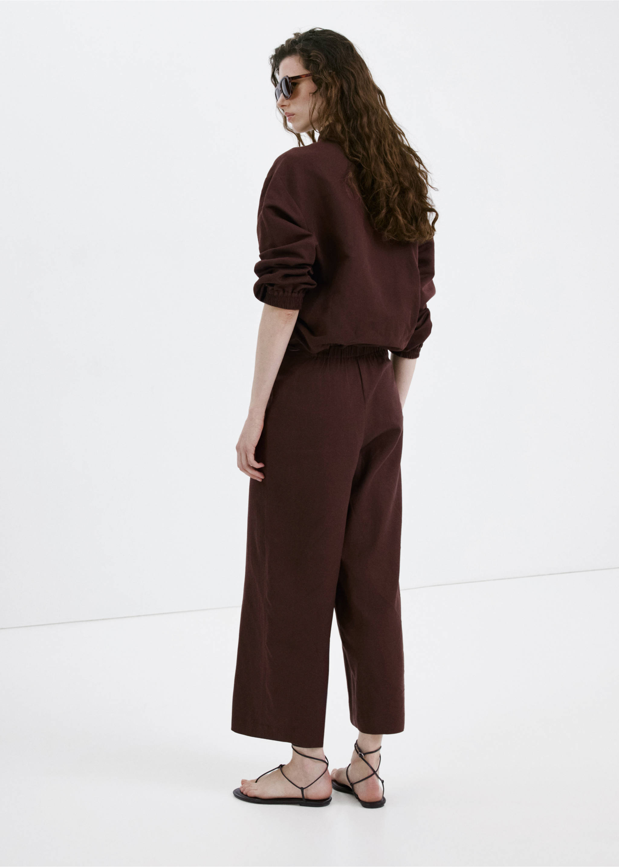 Pantalón recto lino - Reverso del artículo, Chocolate. Ref: 27097781-00.