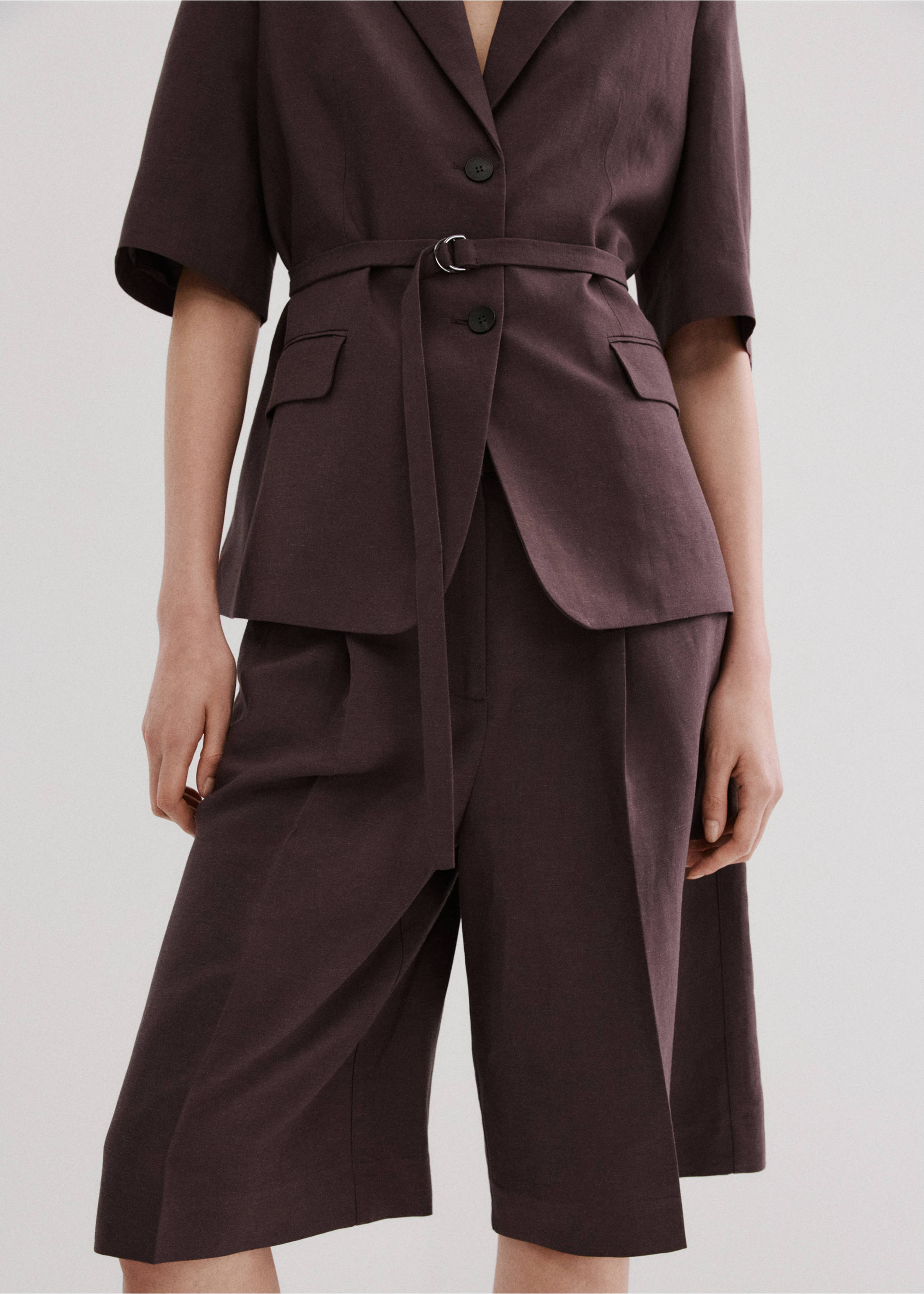 Bermudas lino rectas - Plano medio, Morado. Ref: 27097782-00.