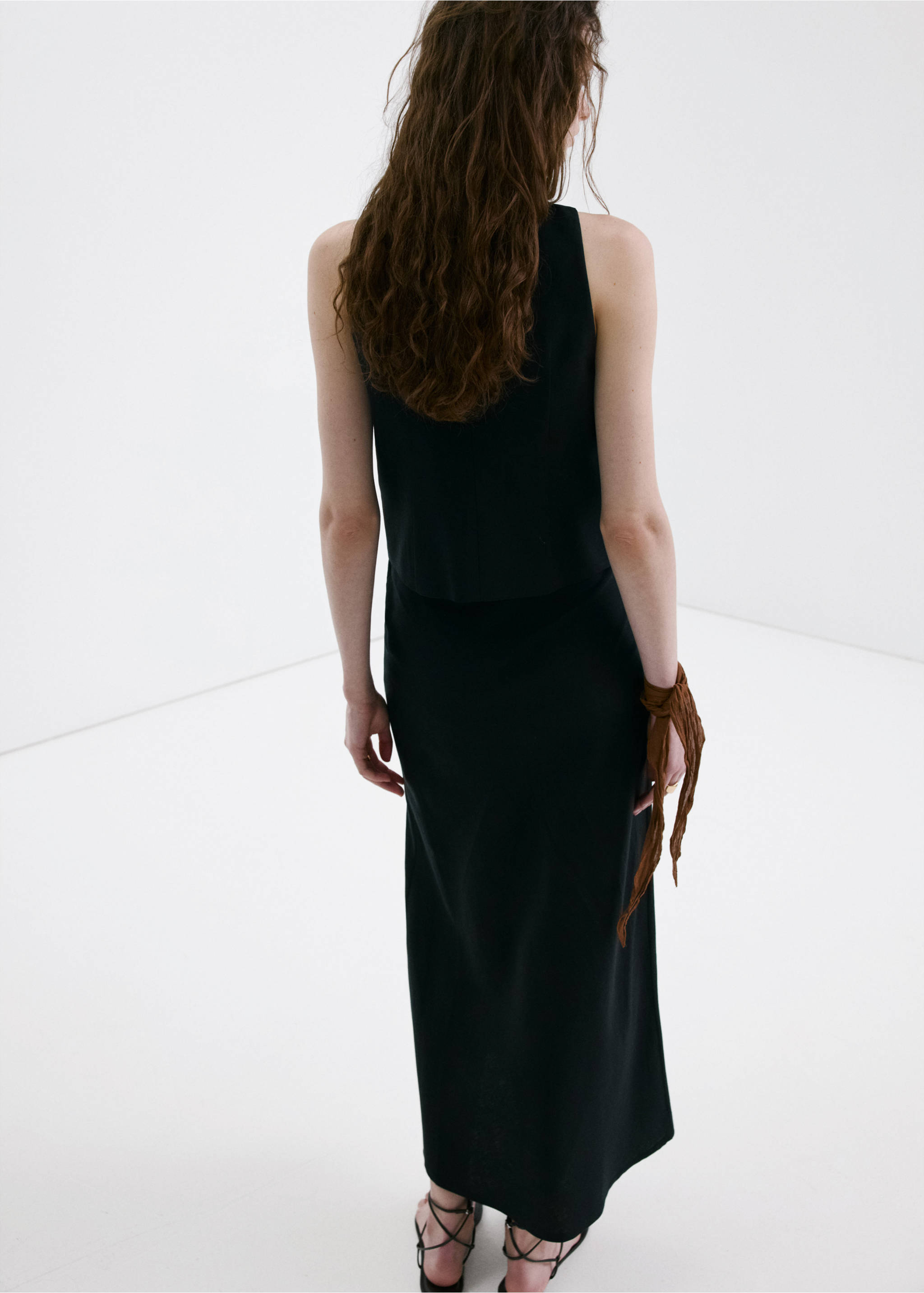 Chaleco traje mezcla lino - Reverso del artículo, Negro. Ref: 27097783-00.